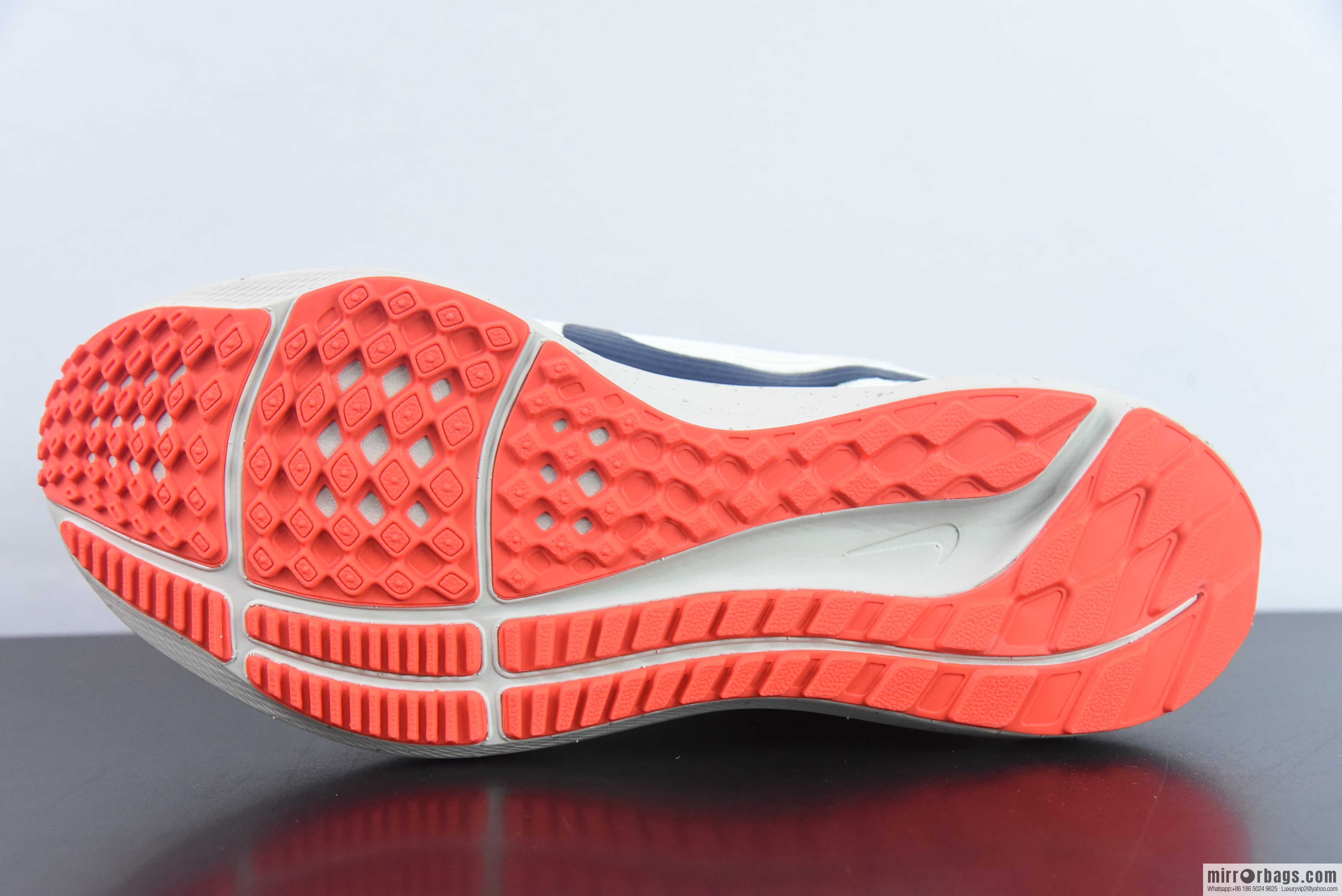 NK Air Zoom Pegasus 40 Lunar Running Shoes