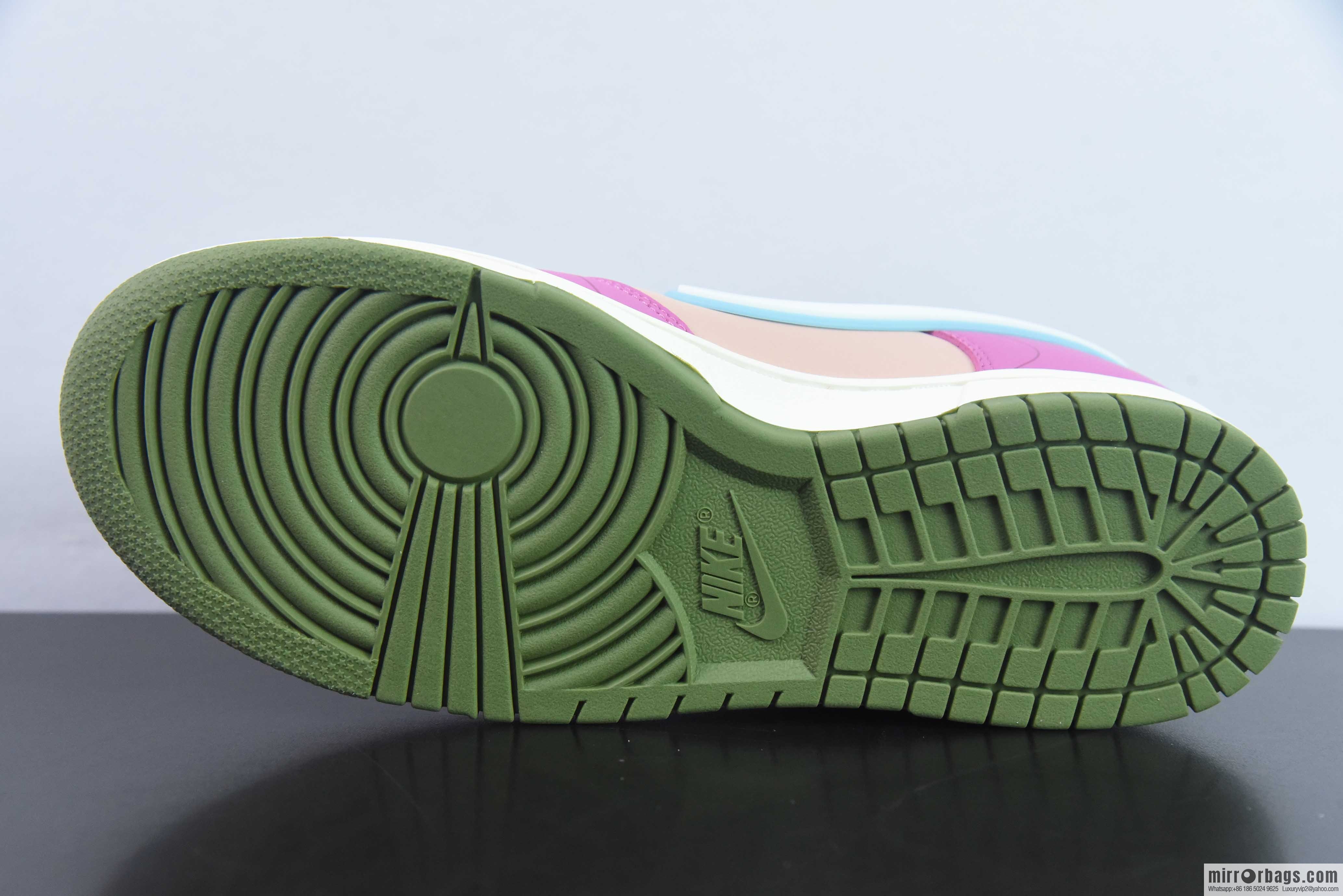 Nike SB Dunk Low x Otomo Katsuhiro Summer Wind, Saint Seiya, instant number: ZD2356 152