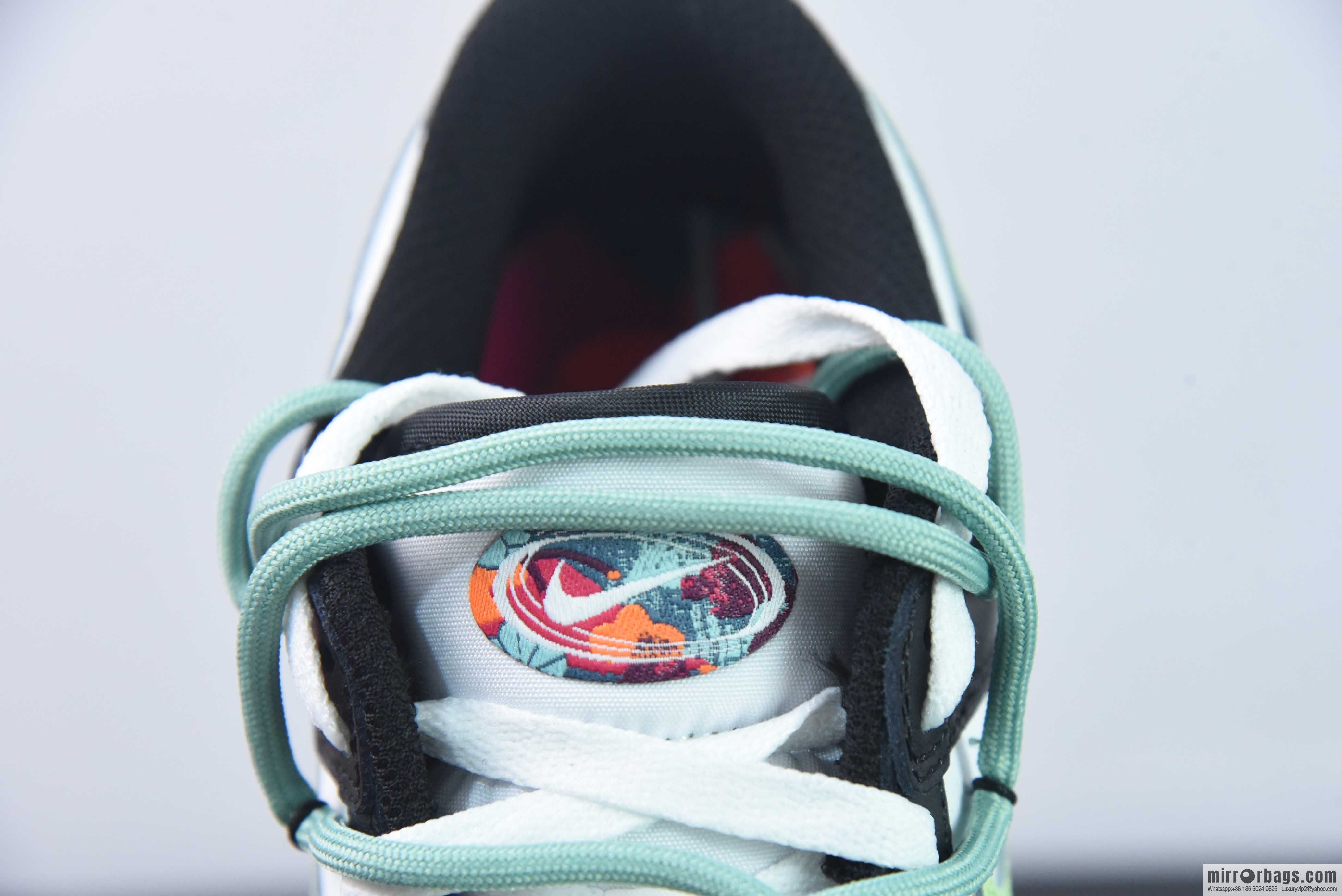 NK SB Dunk Low Deconstruction Vitality Triple Hook Black and White Green, Item Number: FD4623-152