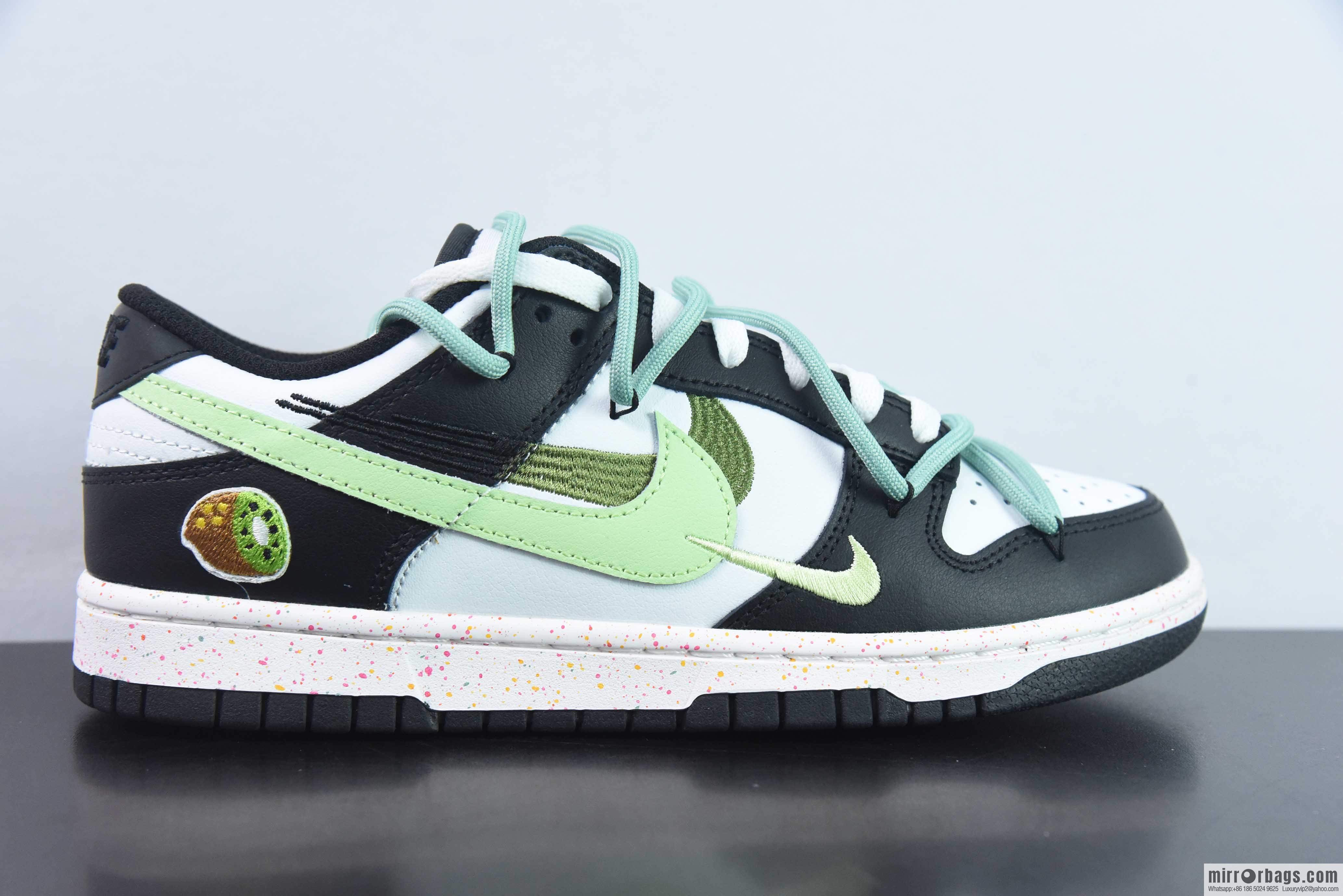 NK SB Dunk Low Deconstruction Vitality Triple Hook Black and White Green, Item Number: FD4623-152