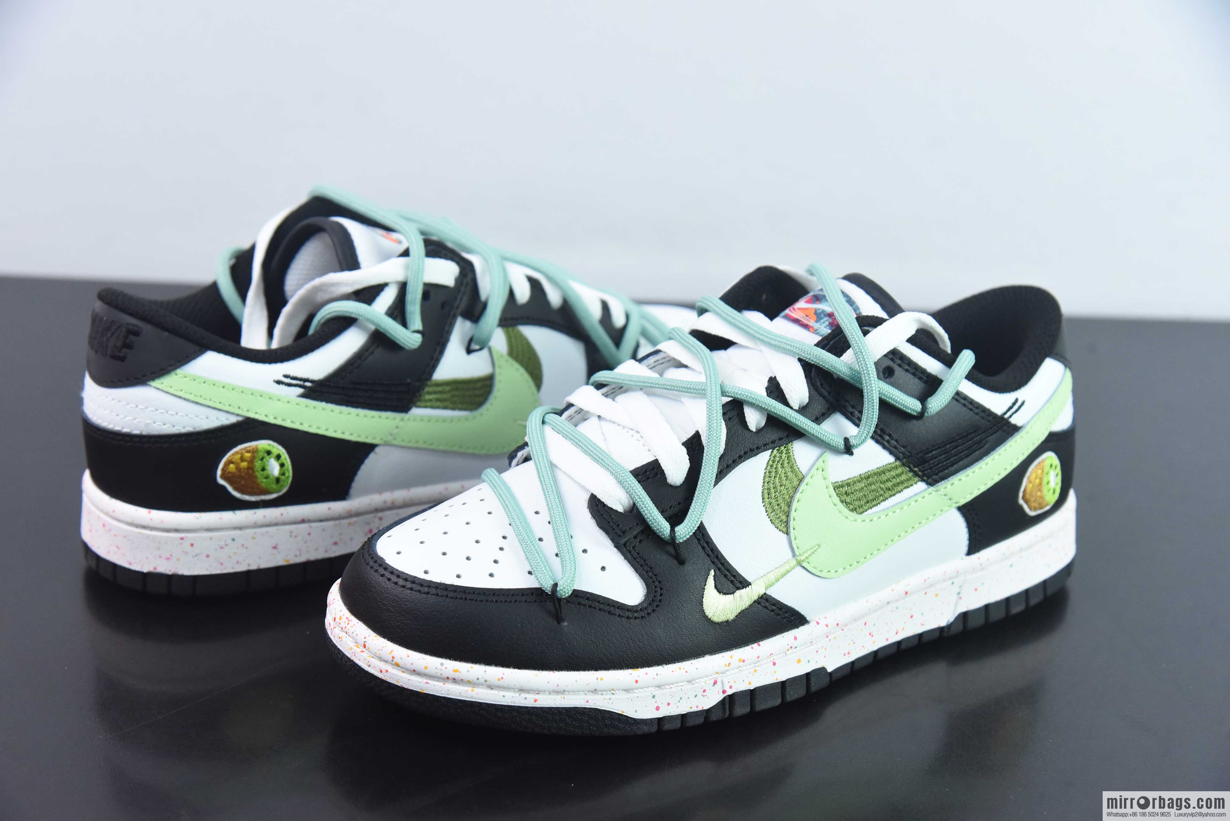NK SB Dunk Low Deconstruction Vitality Triple Hook Black and White Green, Item Number: FD4623-152
