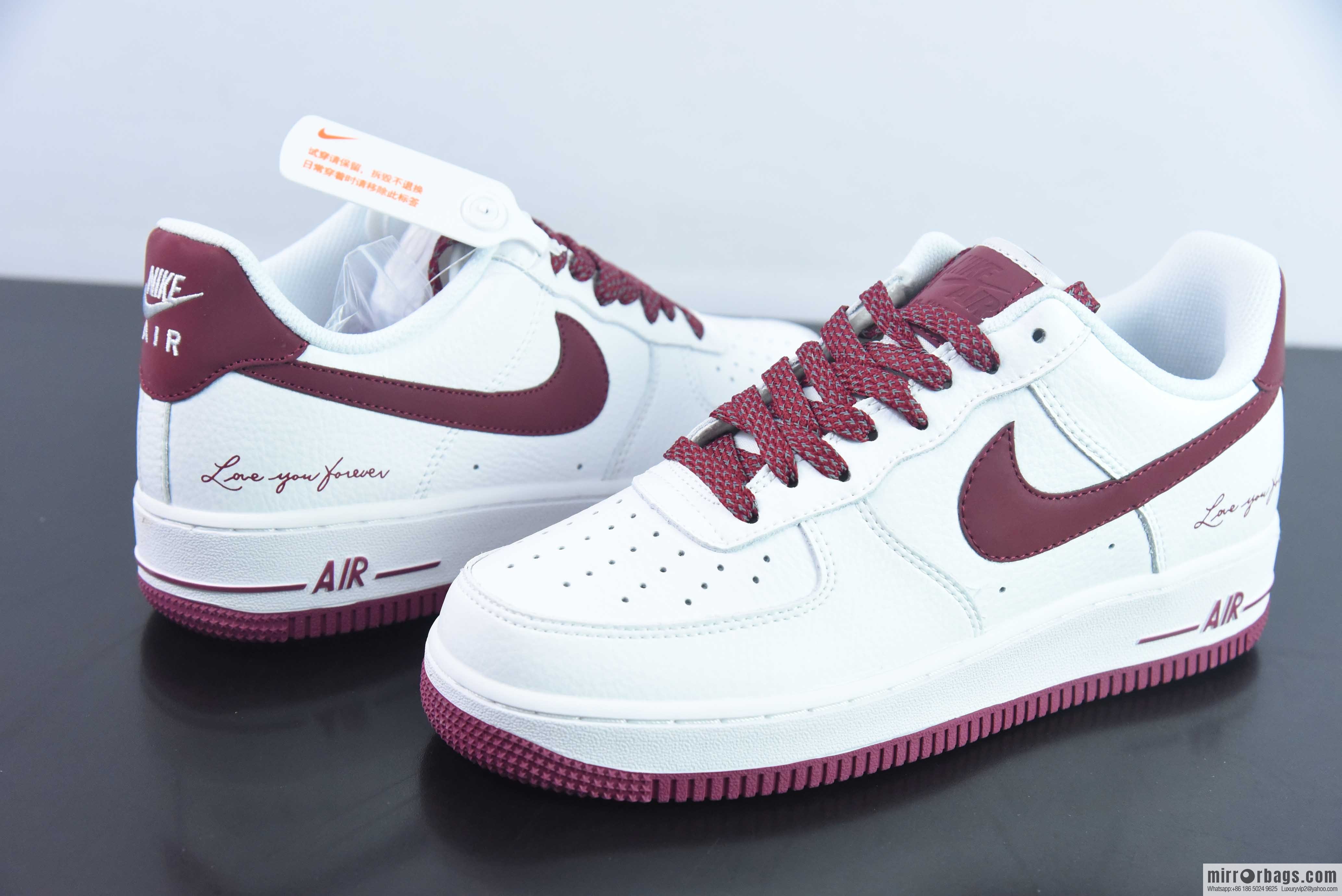 Nike Air Force 1 AF1 Air Force One/low-top, white and red burgundy signature printed item number: LO1718-059