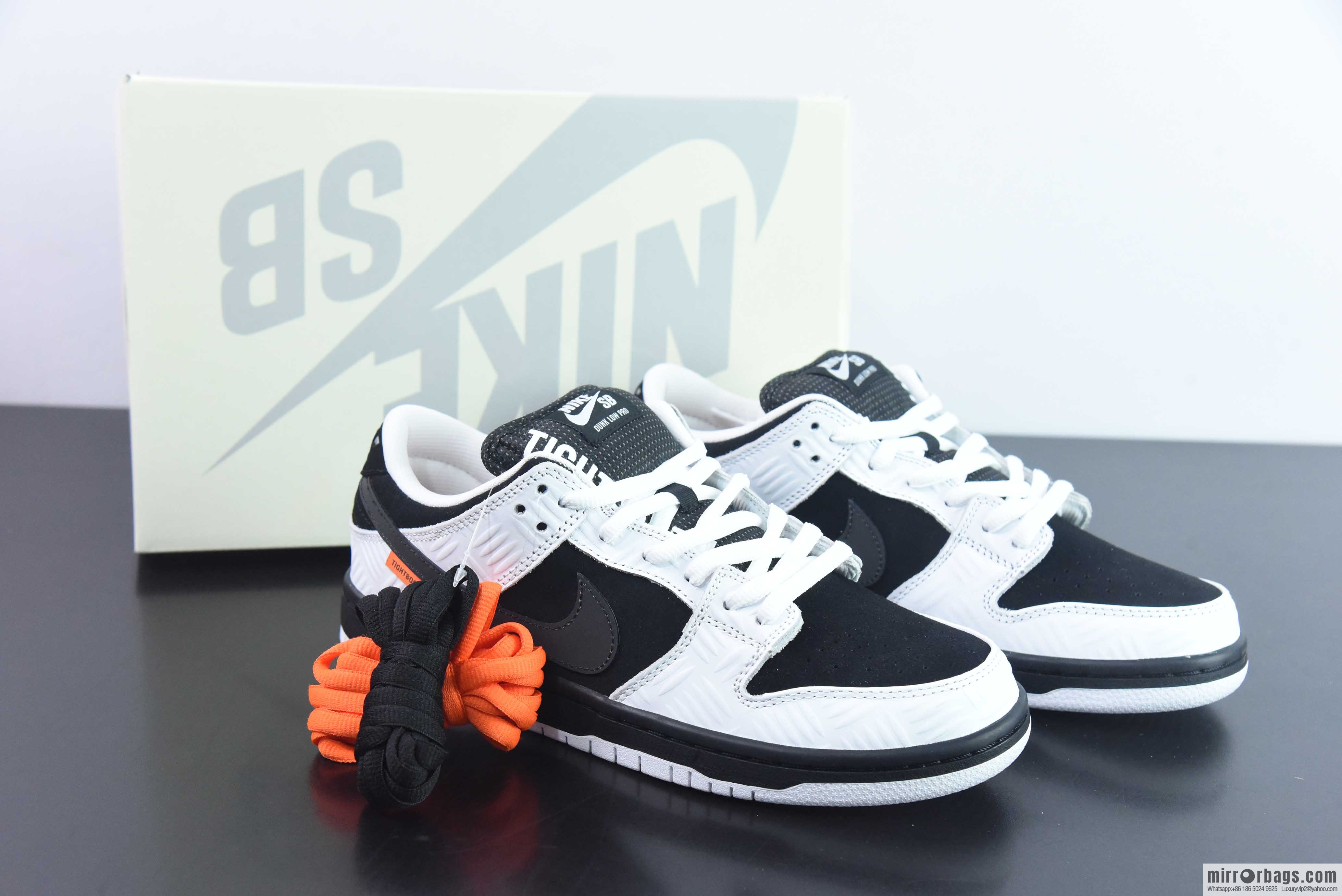 NK SB Dunk Low joint reverse black and white panda sneakers item number: FD2629-100