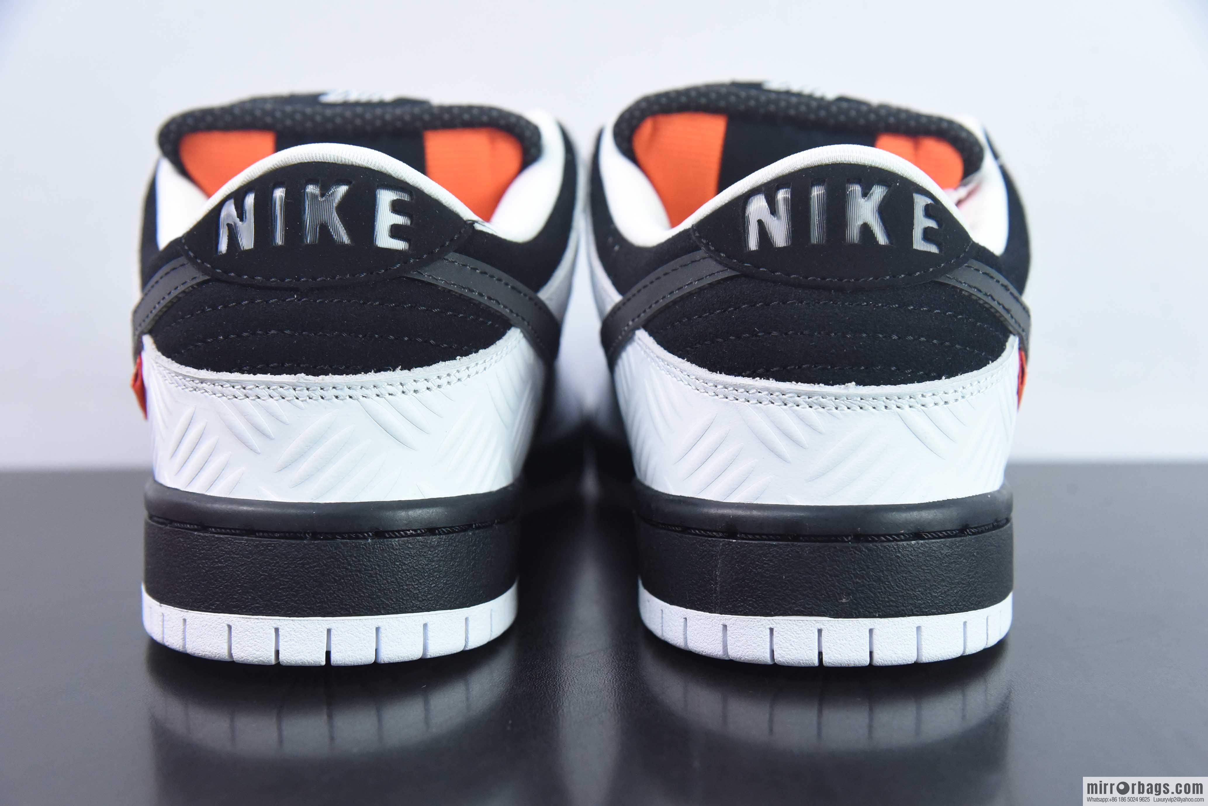 NK SB Dunk Low joint reverse black and white panda sneakers item number: FD2629-100
