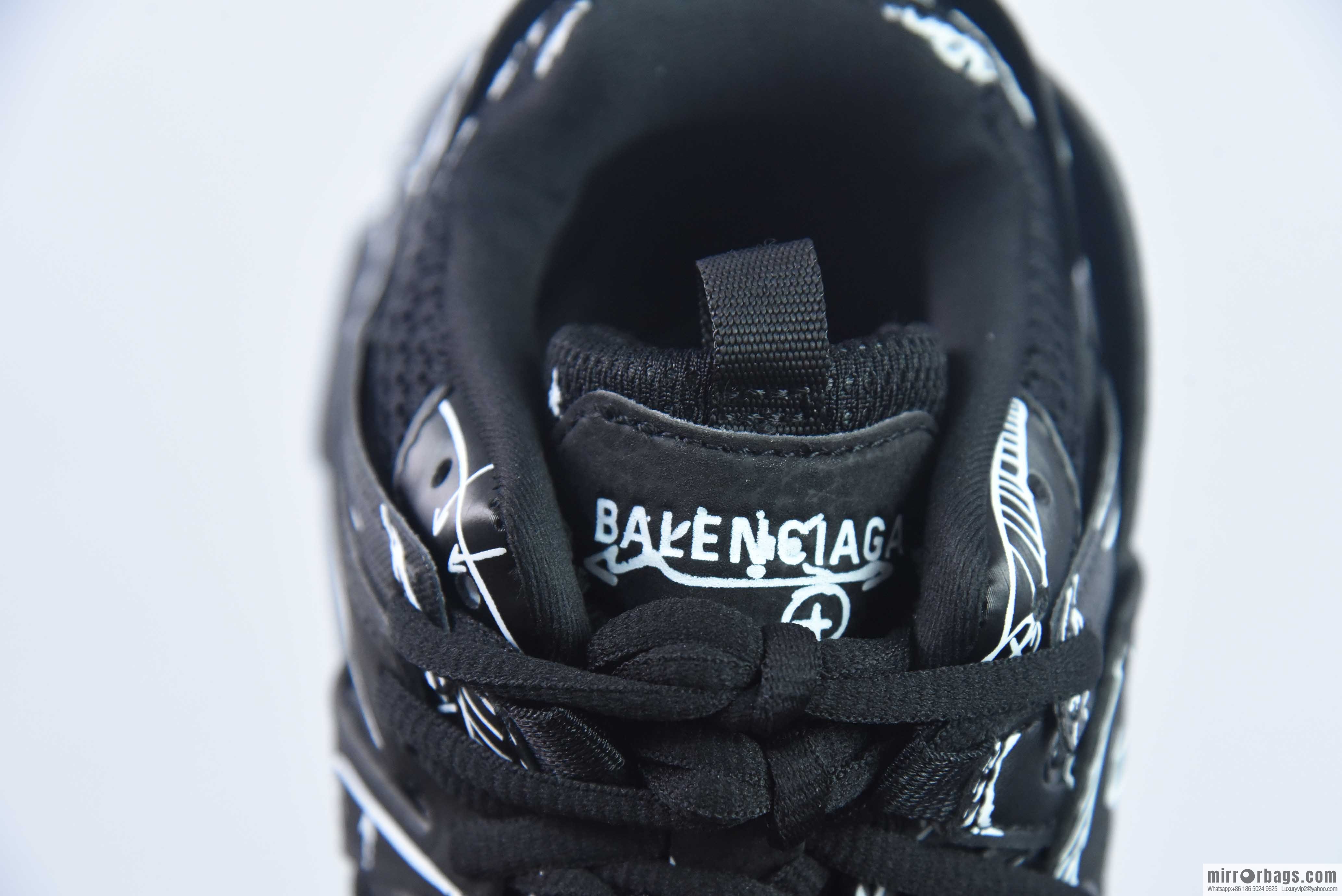 Balenciaga Balenciaga Track 1.0 old printed graffiti, limited custom color 3rd generation 3.0 low top, dad shoes