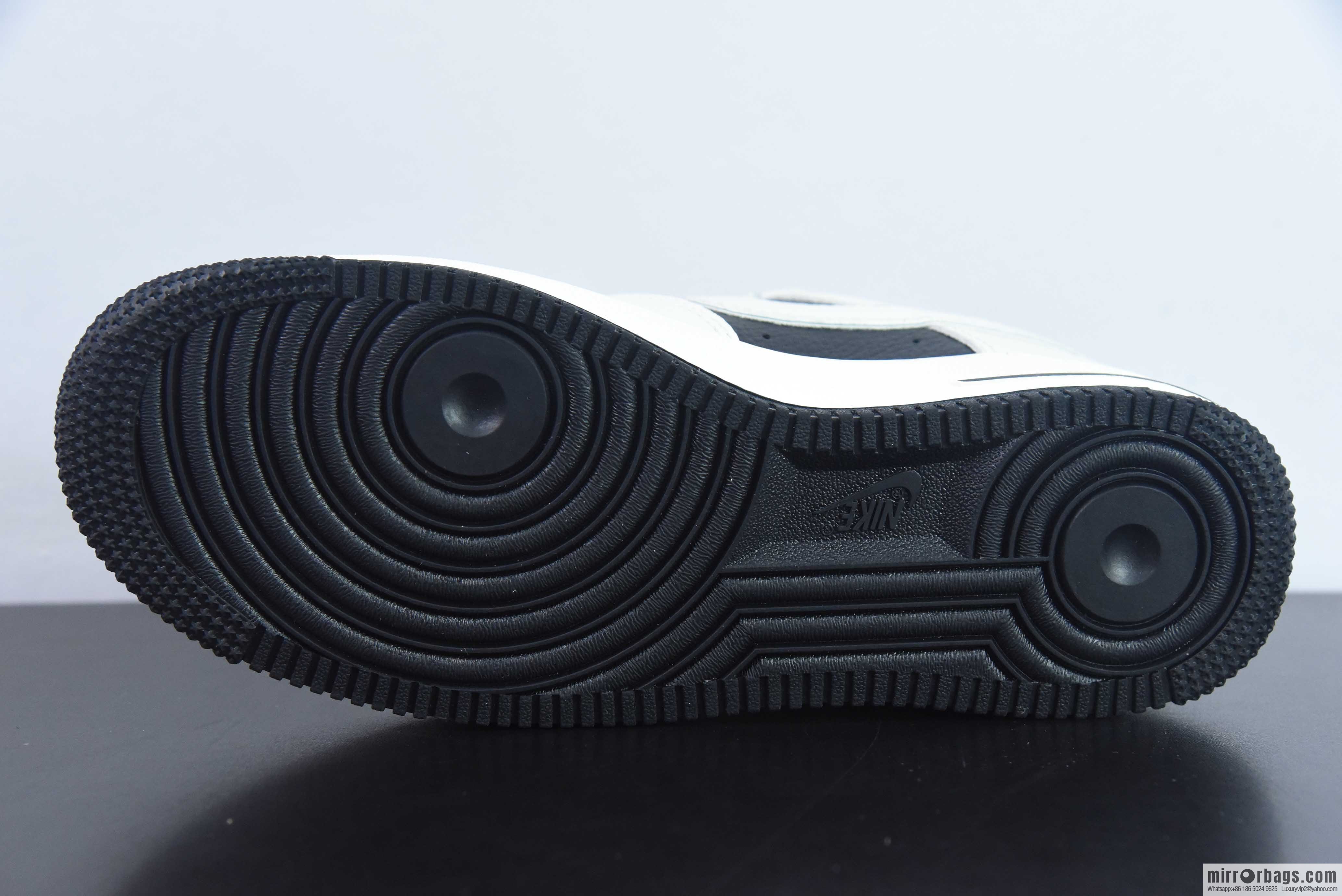 Nike Air Force 1 Low Air Force One low-top sports and leisure board shoes double hook keep letters printed item number: BM2023 102