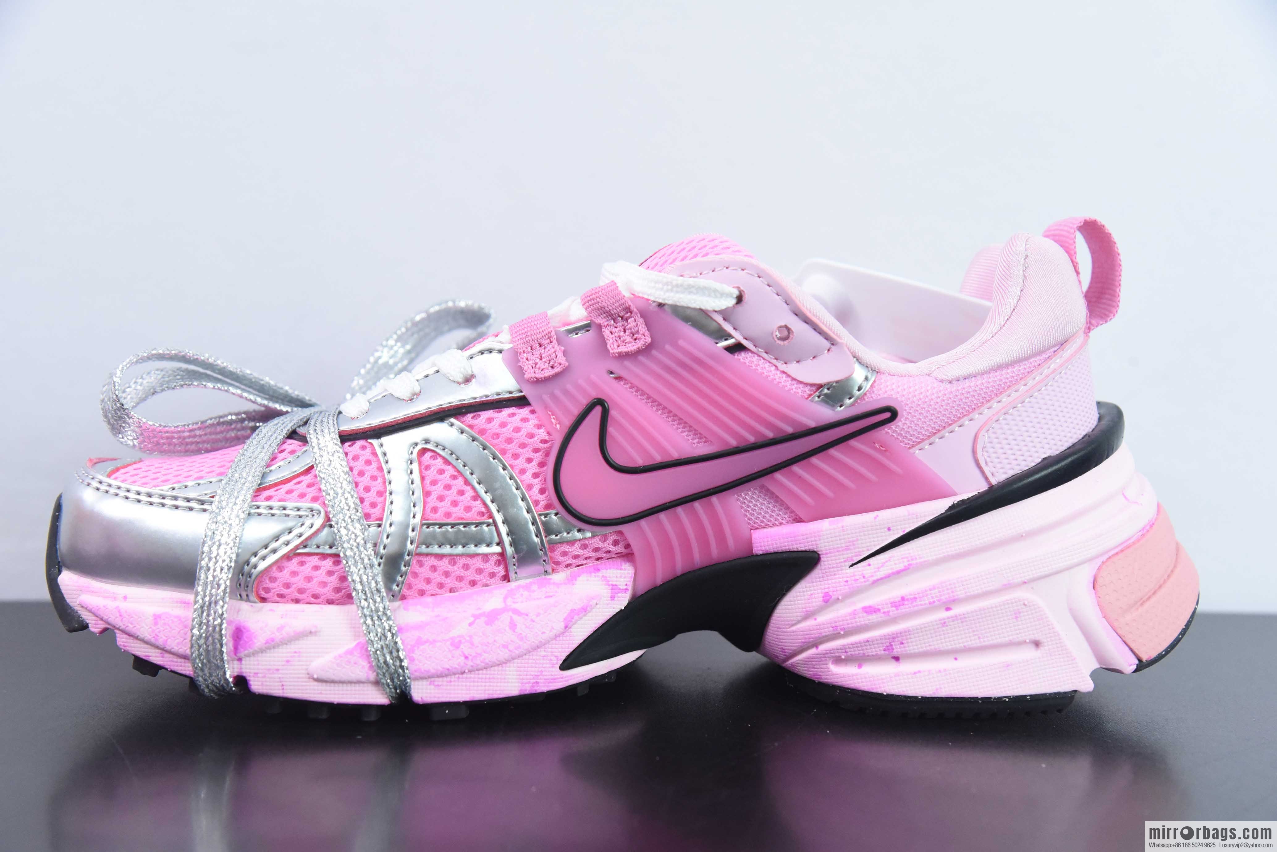 Nike V2K Run Runtekk strap-on dip-dye old special gift box durable breathable low-top running shoes, women's pink silver, item number: FD0736-001