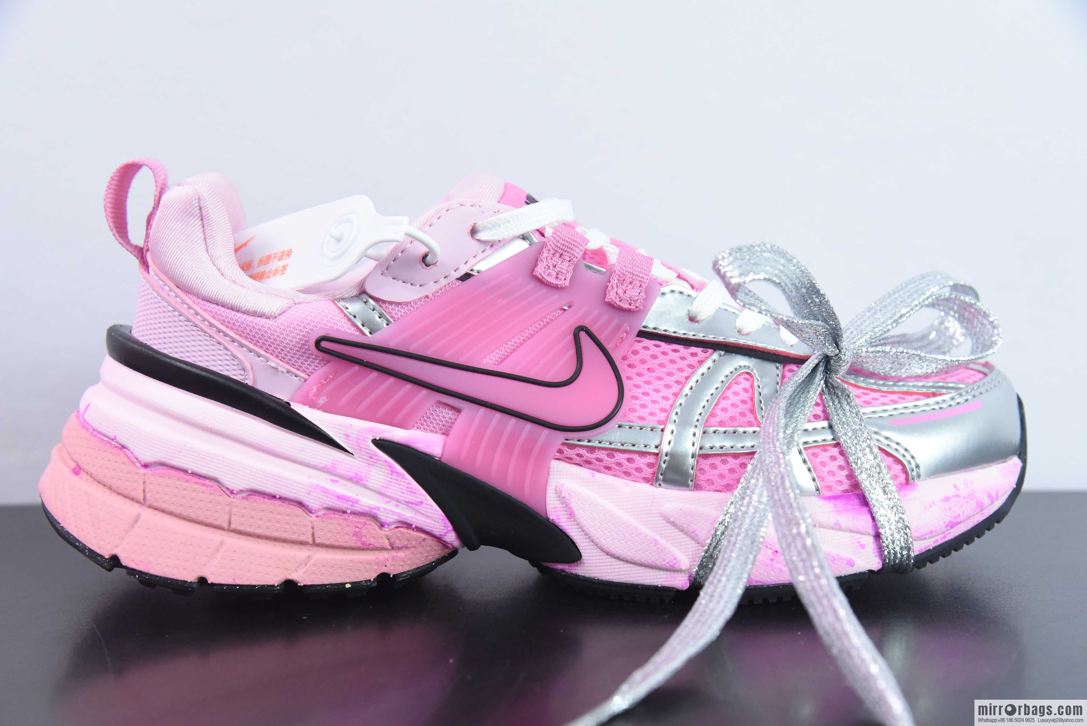 Nike V2K Run Runtekk strap-on dip-dye old special gift box durable breathable low-top running shoes, women's pink silver, item number: FD0736-001
