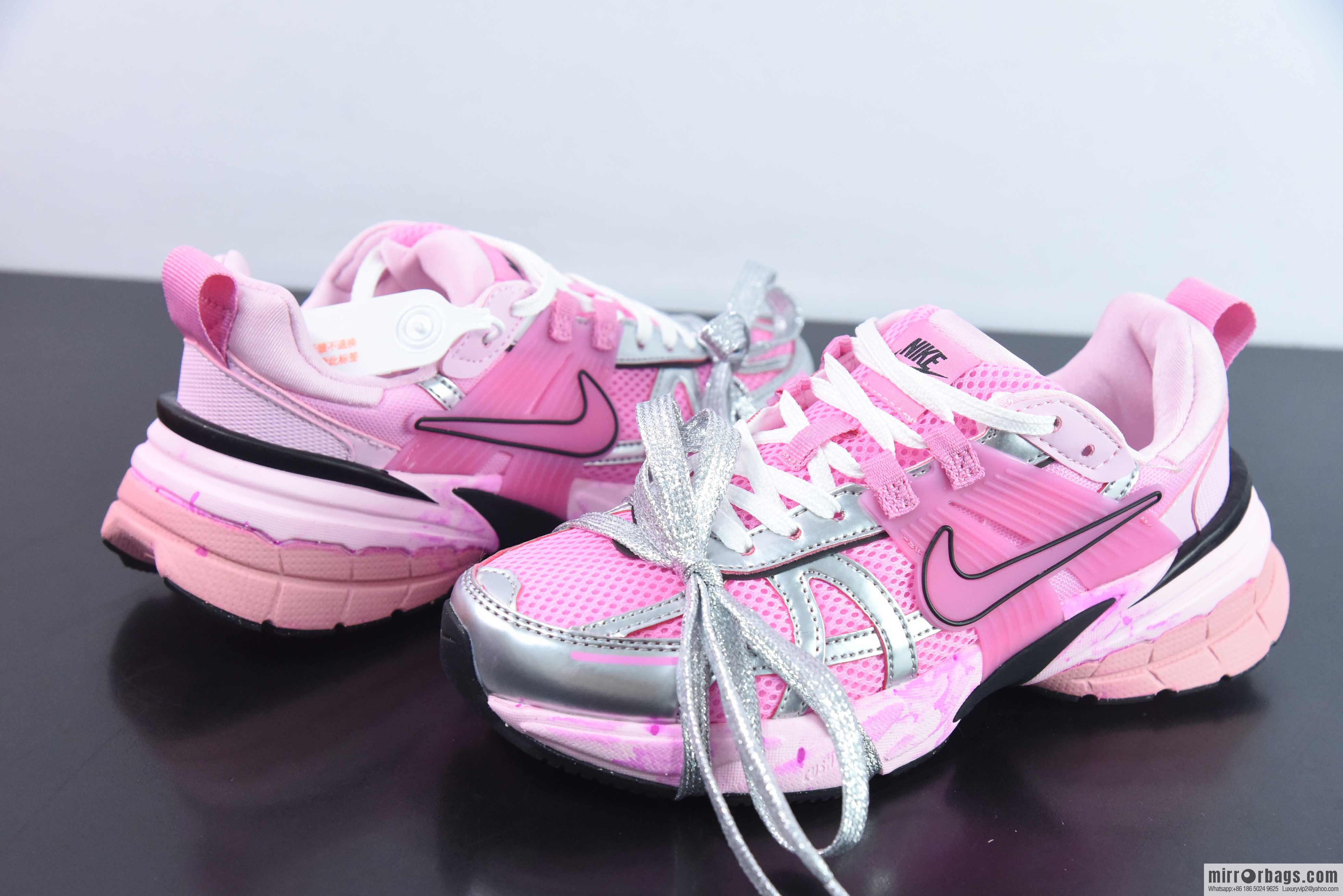Nike V2K Run Runtekk strap-on dip-dye old special gift box durable breathable low-top running shoes, women's pink silver, item number: FD0736-001