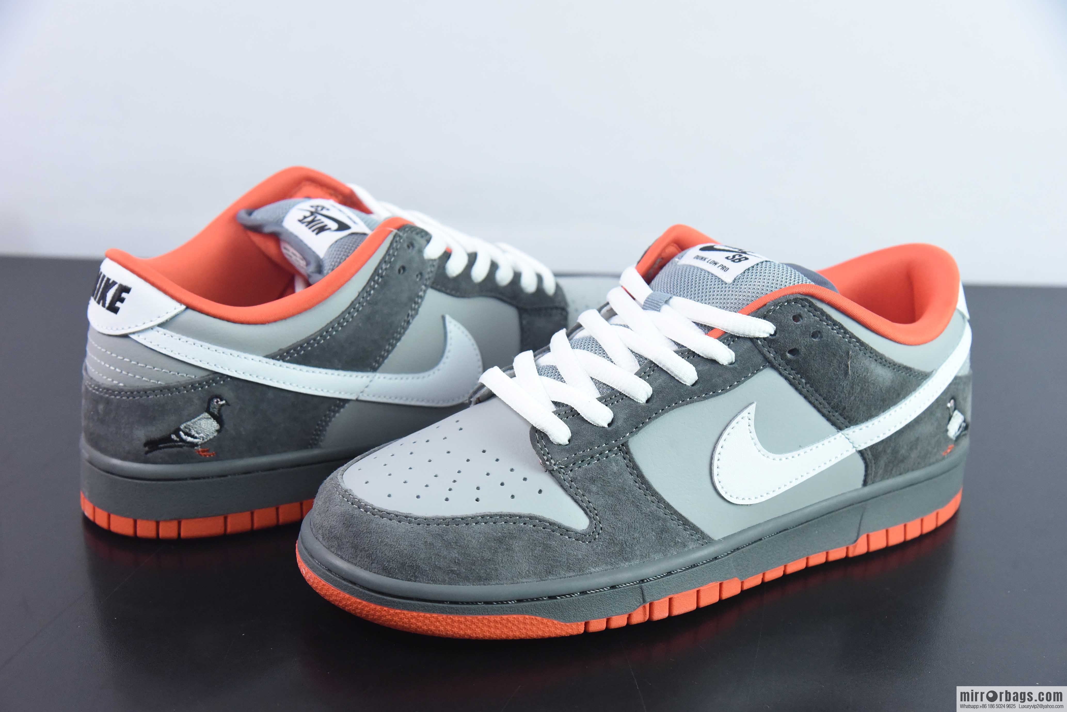 Dunk SB Low Staple NYC Pigeon Sneakers SKU 304292-011