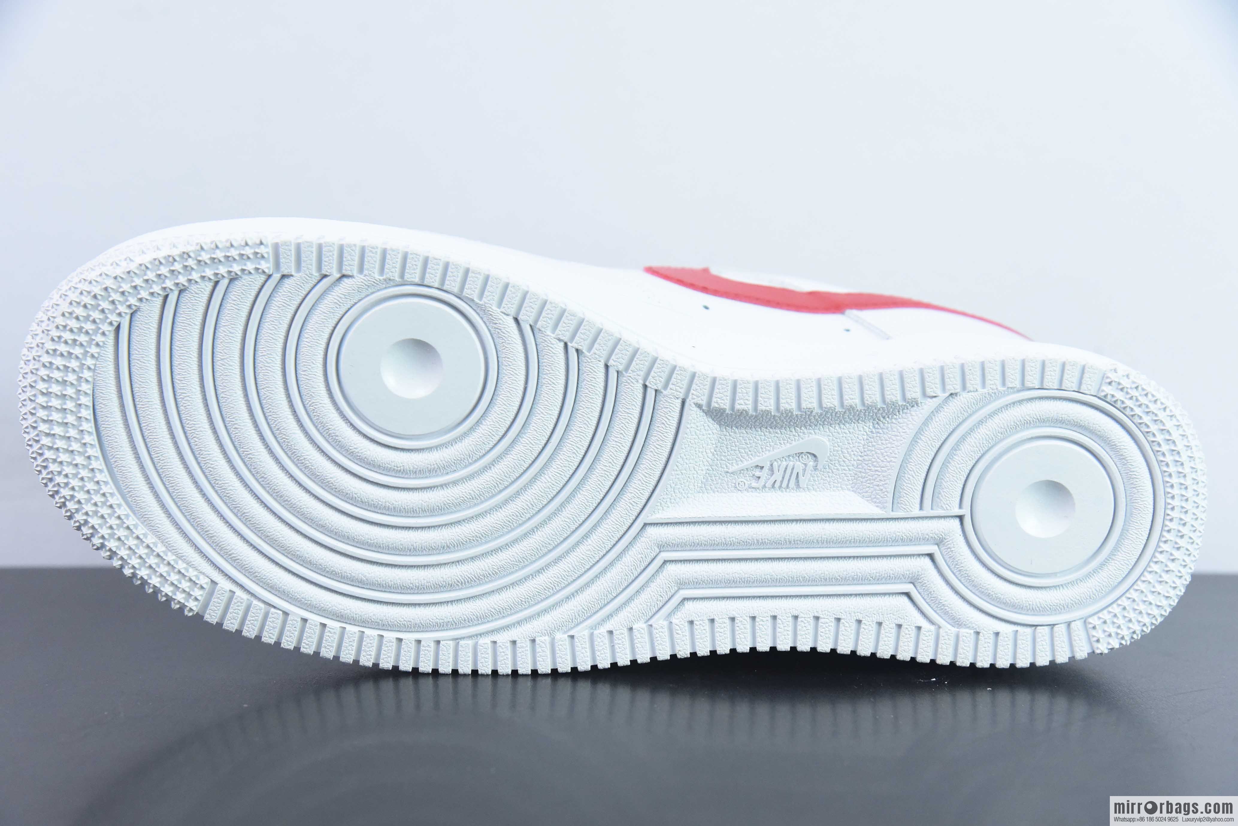 Nike Air Force 1 Low Air Force One low-top versatile leisure sports shoes, white and red small gold hook, item number: CZ0270-104
