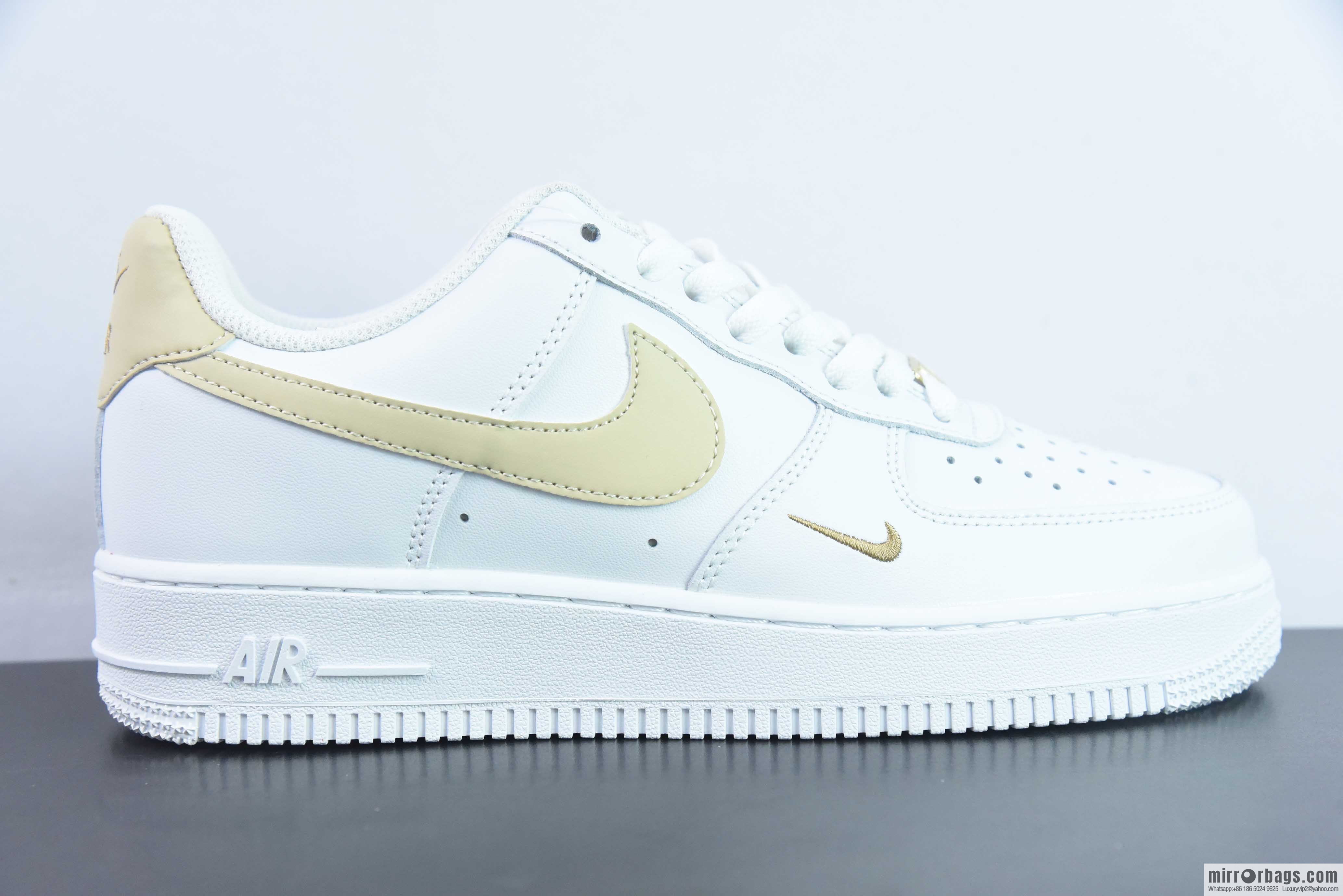 Nike Air Force 1 Low Air Force One Low Help Versatile Leisure Sports Board Shoes Gold Small Gold Hook, Item Number: CZ0270-105