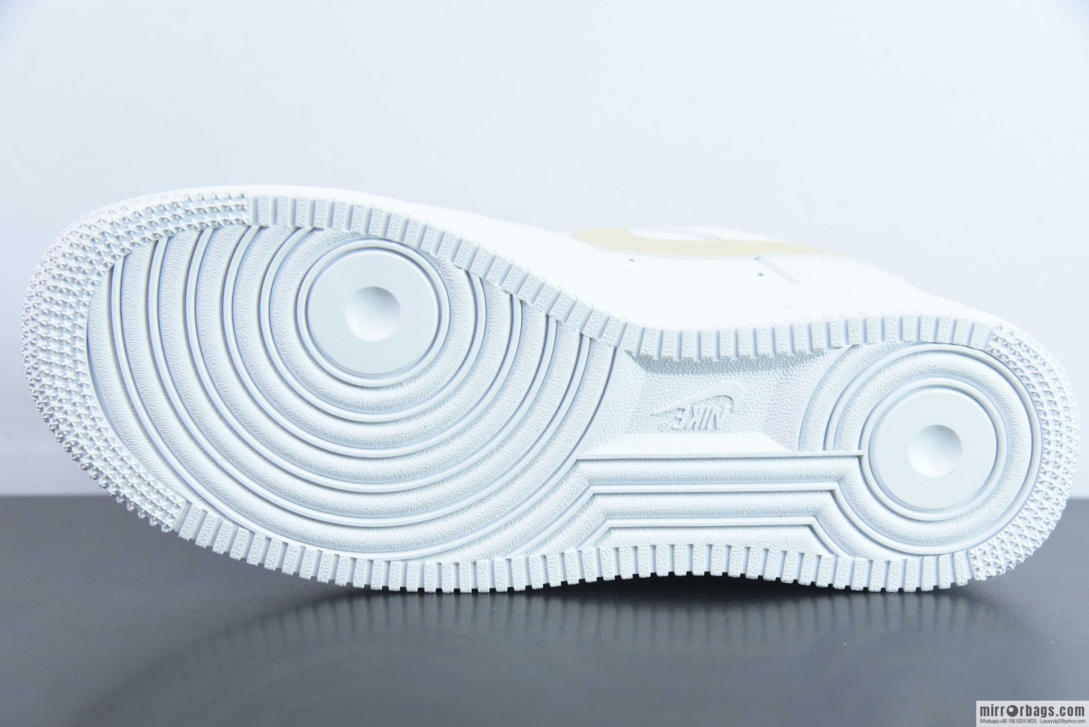 Nike Air Force 1 Low Air Force One Low Help Versatile Leisure Sports Board Shoes Gold Small Gold Hook, Item Number: CZ0270-105