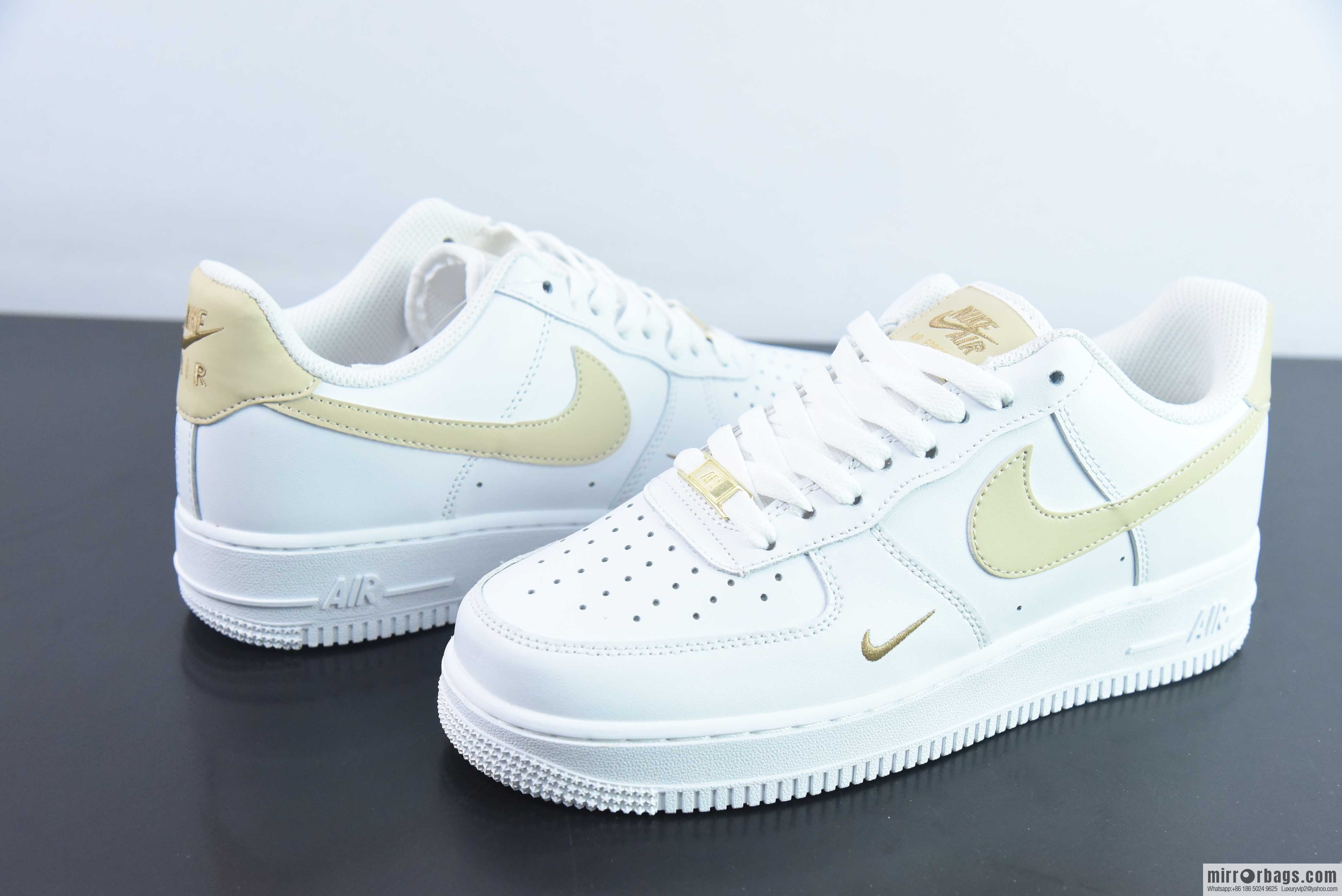Nike Air Force 1 Low Air Force One Low Help Versatile Leisure Sports Board Shoes Gold Small Gold Hook, Item Number: CZ0270-105