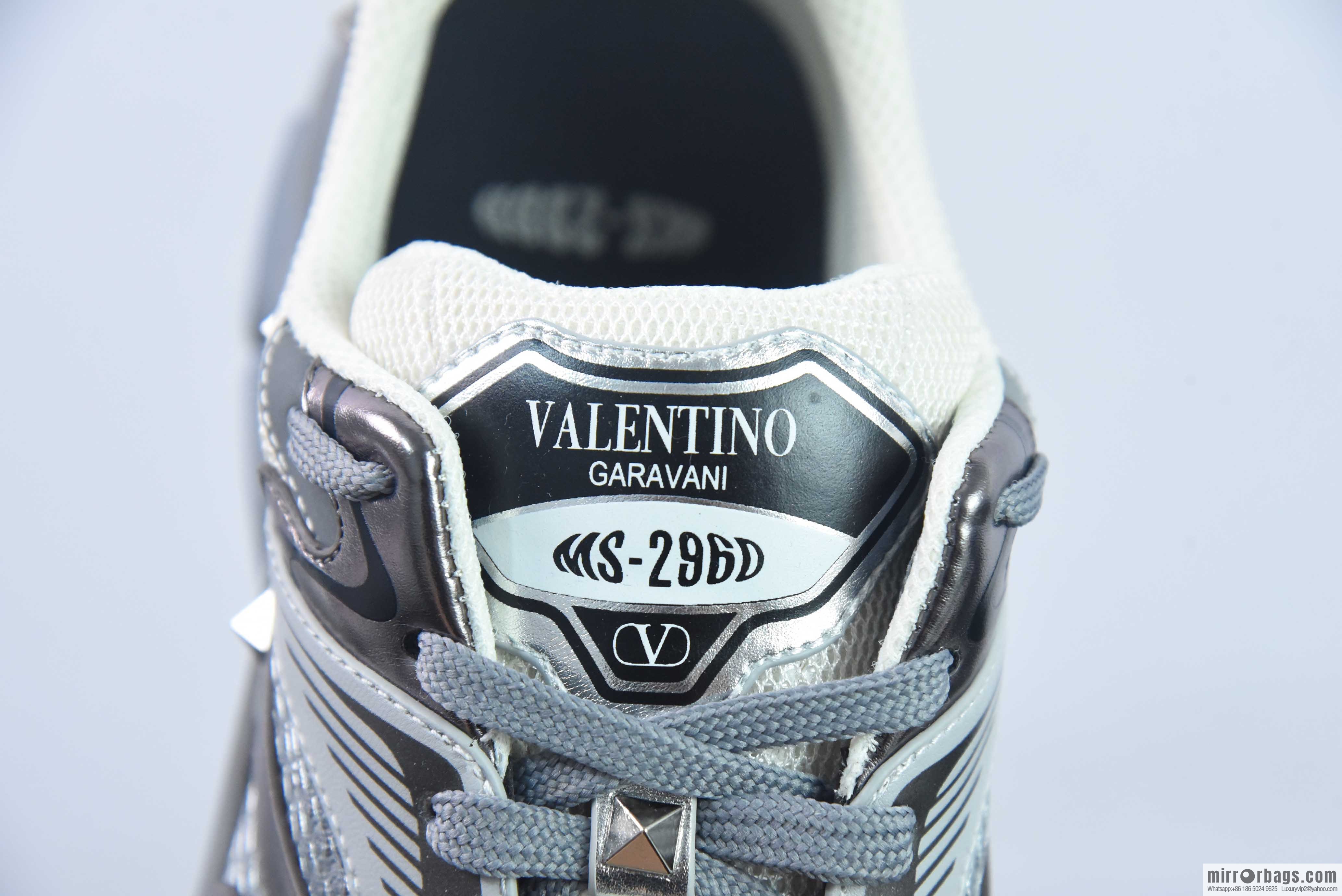 Valentino/Valentino Garavani MS-2960 Low-top Sneaker Rivet Series Low Help Thick Bottom Daddy Wind Increase Versatile Casual sneakers