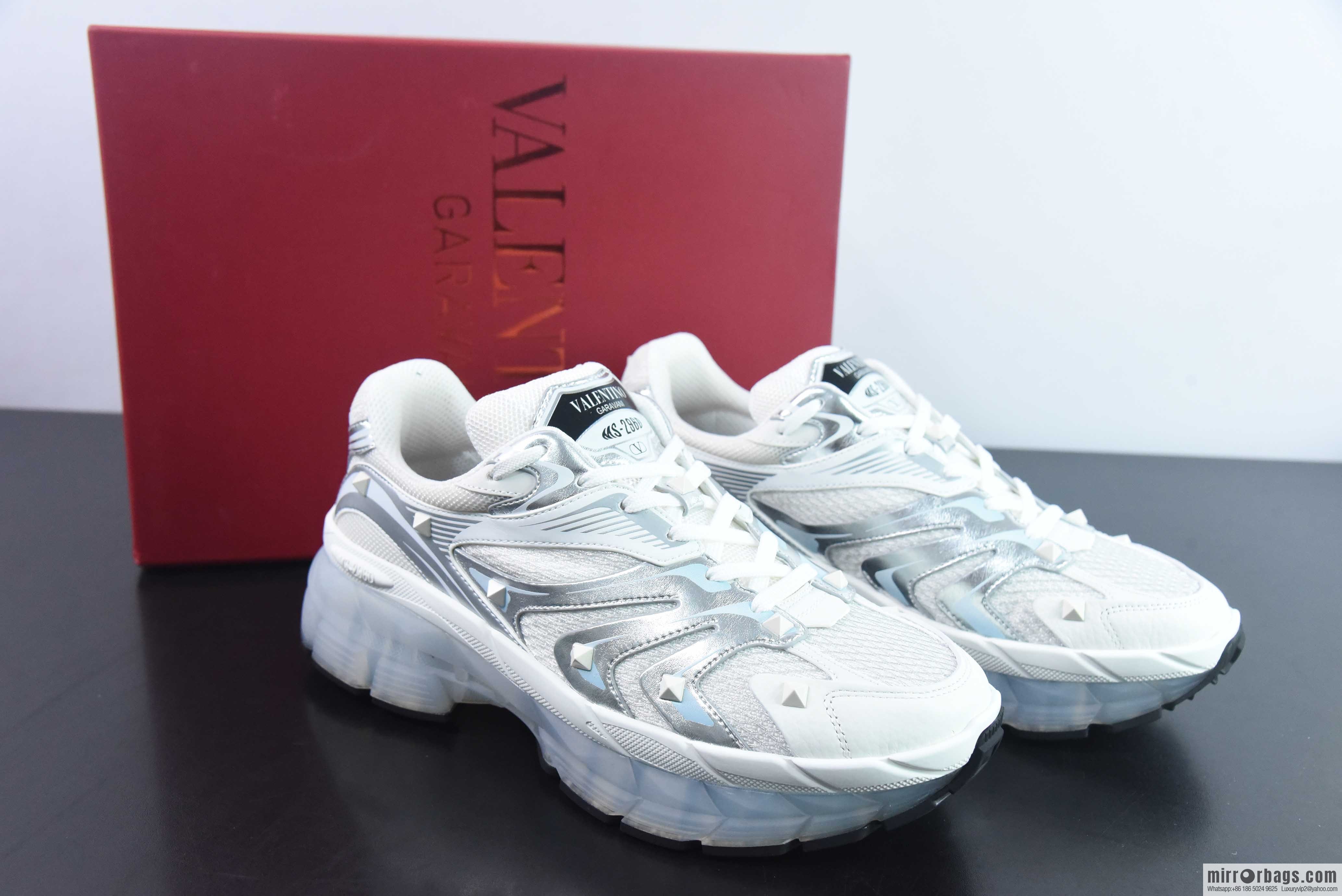 Valentino/Valentino Garavani MS-2960 Low-top Sneaker Rivet Series Low Help Thick Bottom Daddy Wind Increase Versatile Casual sneakers