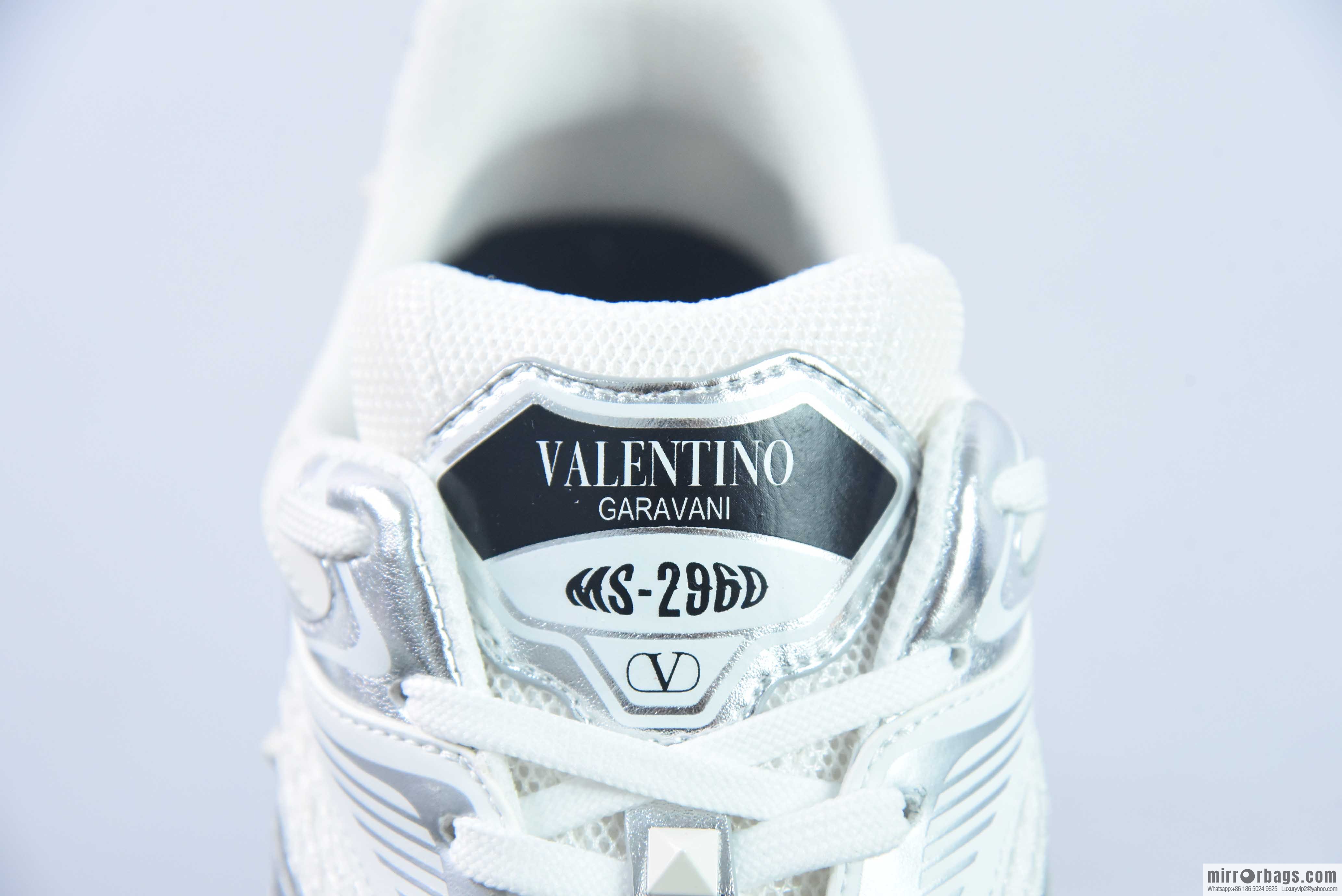 Valentino/Valentino Garavani MS-2960 Low-top Sneaker Rivet Series Low Help Thick Bottom Daddy Wind Increase Versatile Casual sneakers