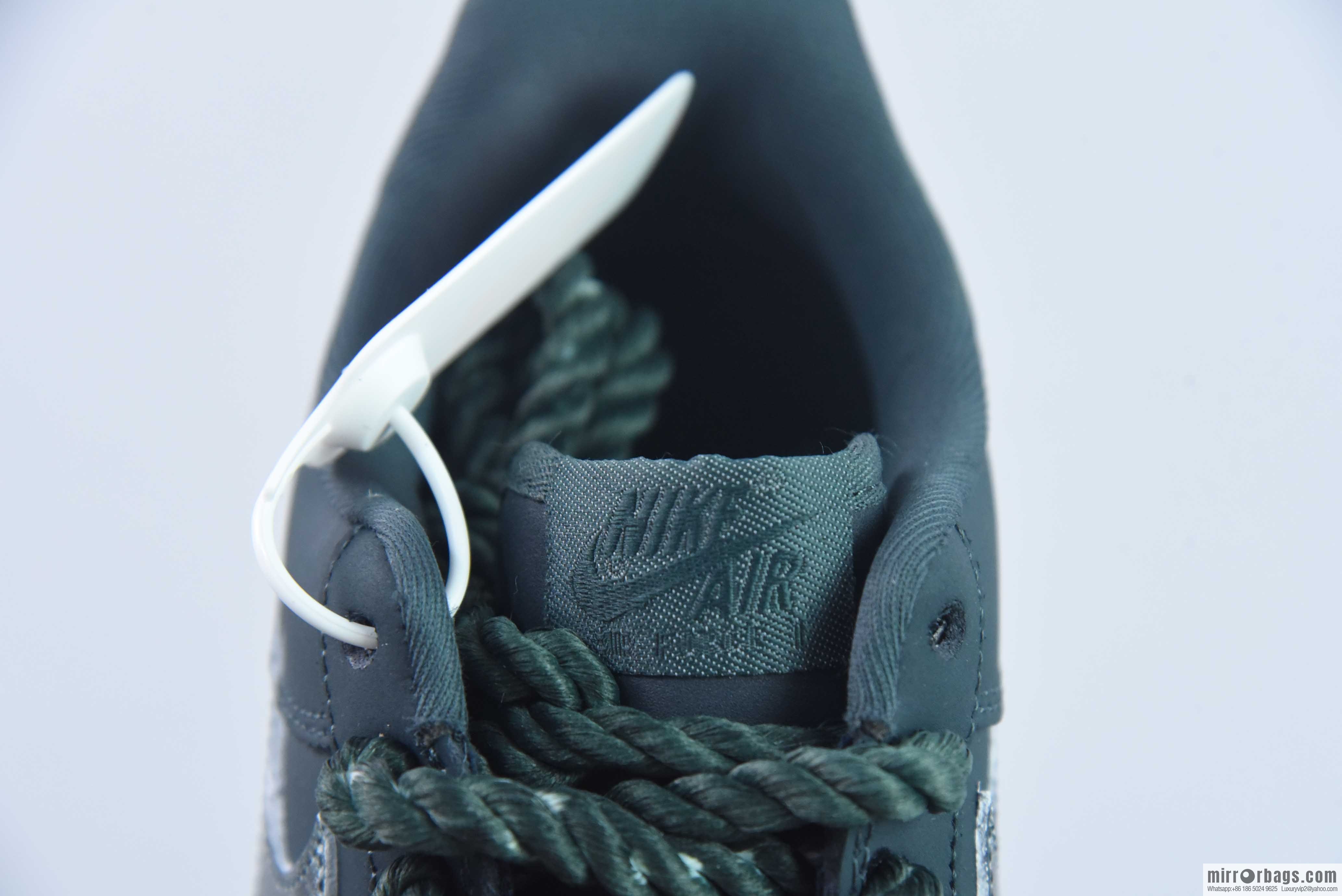 Nike Air Force 1 AF1/low top, black, thick shoelaces, old, item number: 315122-222