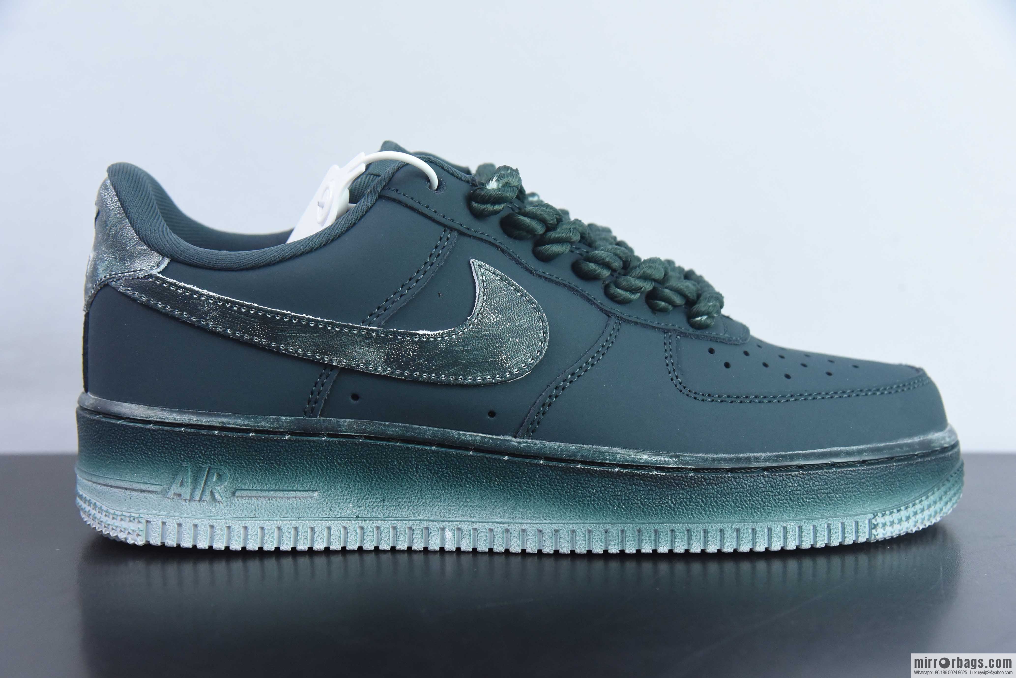 Nike Air Force 1 AF1/low top, black, thick shoelaces, old, item number: 315122-222