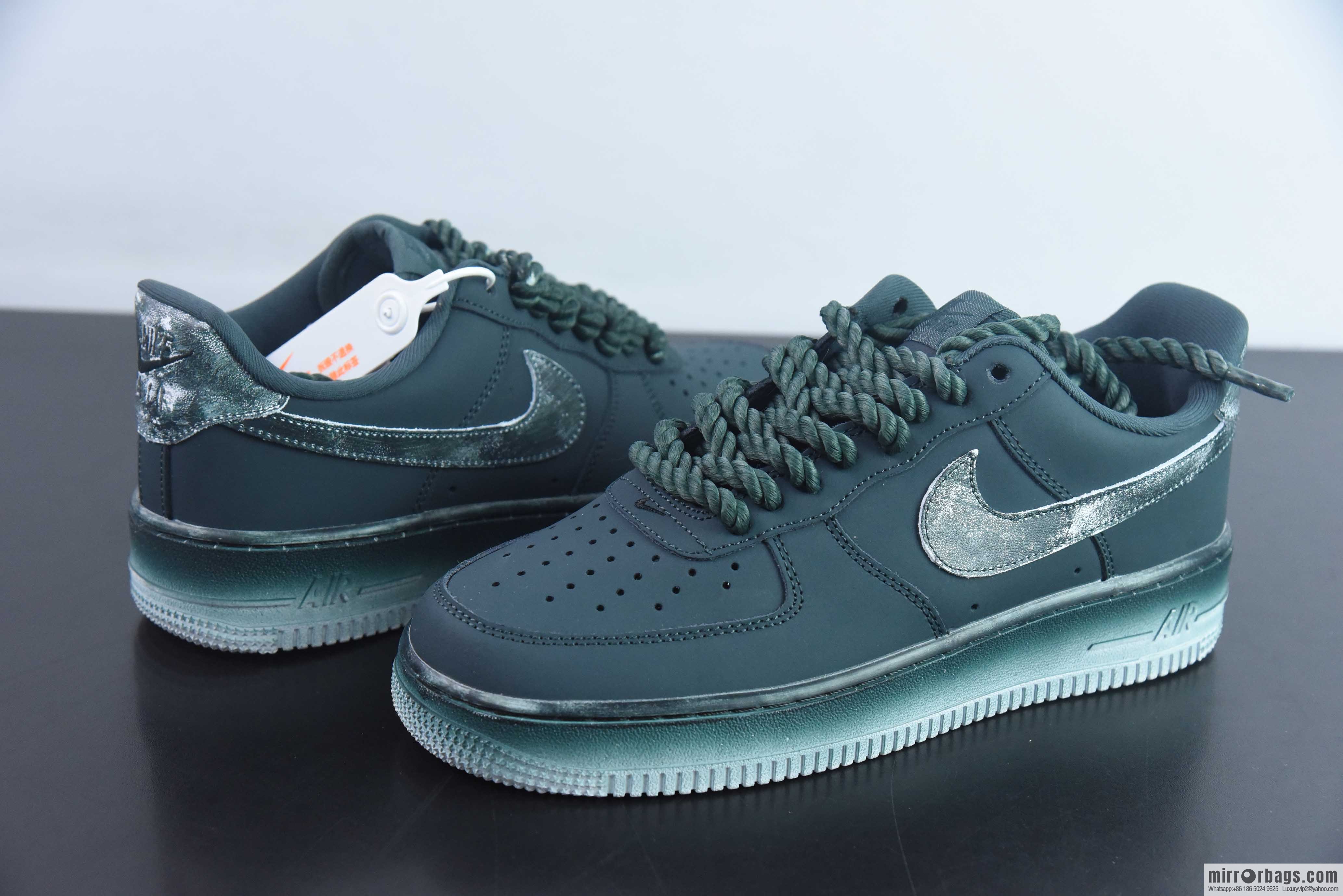 Nike Air Force 1 AF1/low top, black, thick shoelaces, old, item number: 315122-222