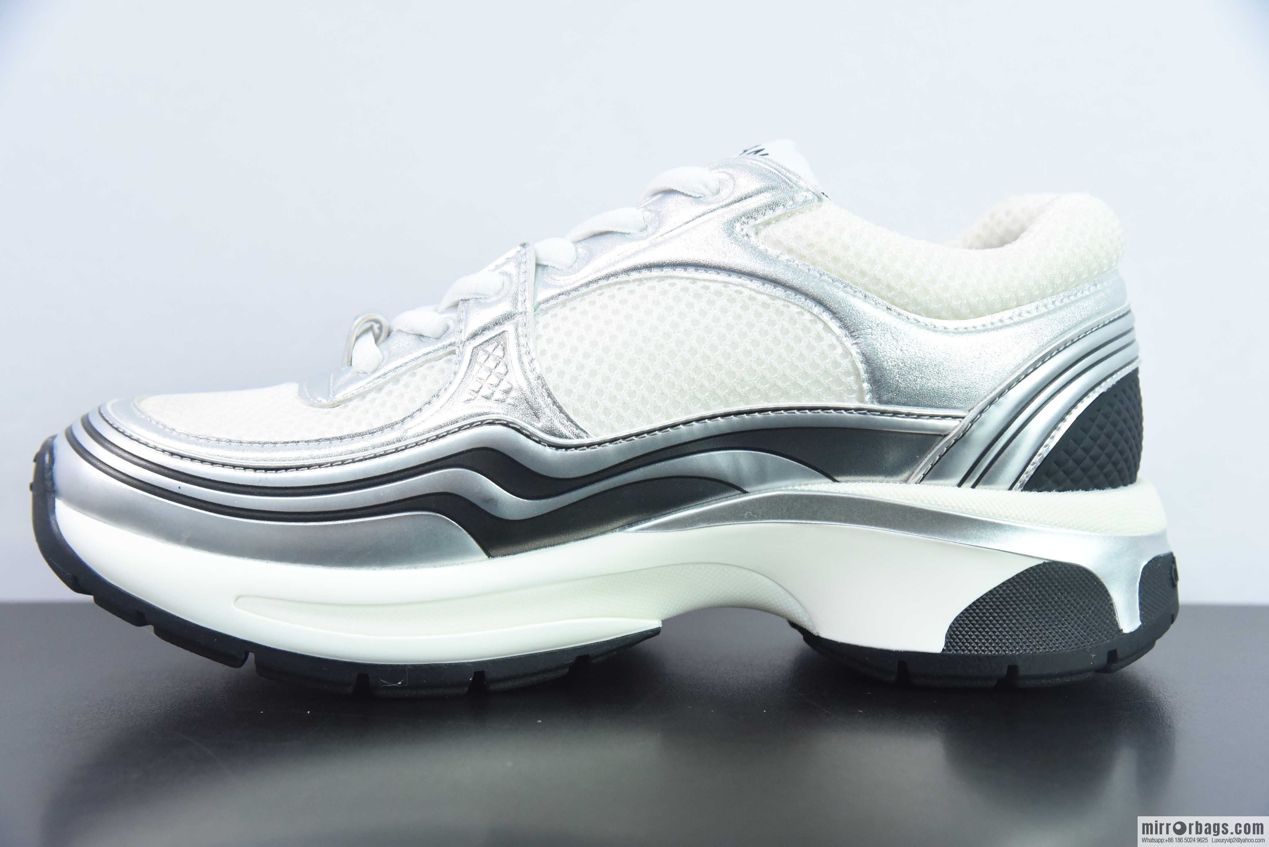 Chane/Chanel, French luxury brand 2023 Cruise Logo Casual Low series Cruise lightweight retro dad style versatile casual shoes