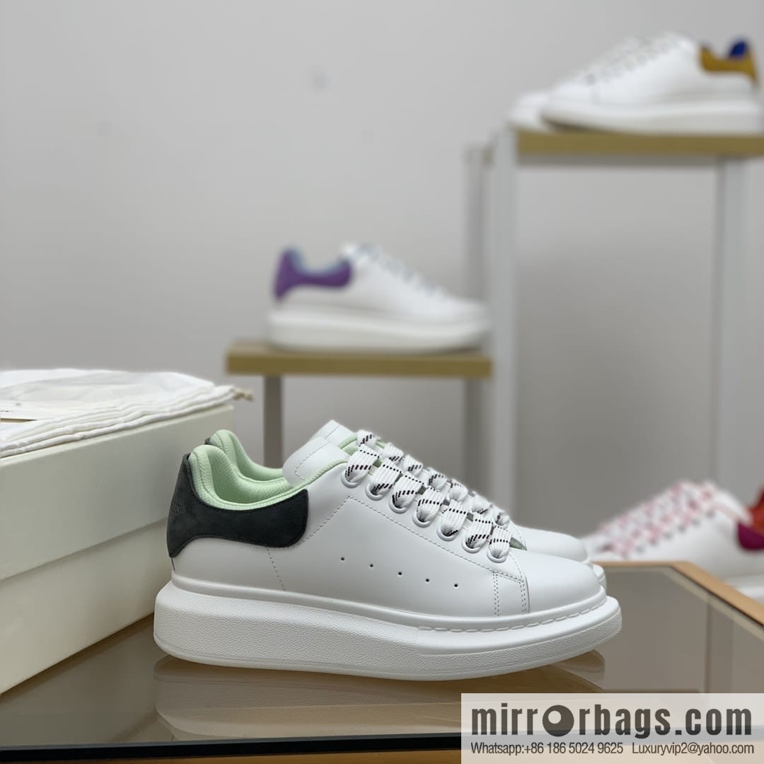 Alexander McQueen, Unisex sneakers made of calfskin