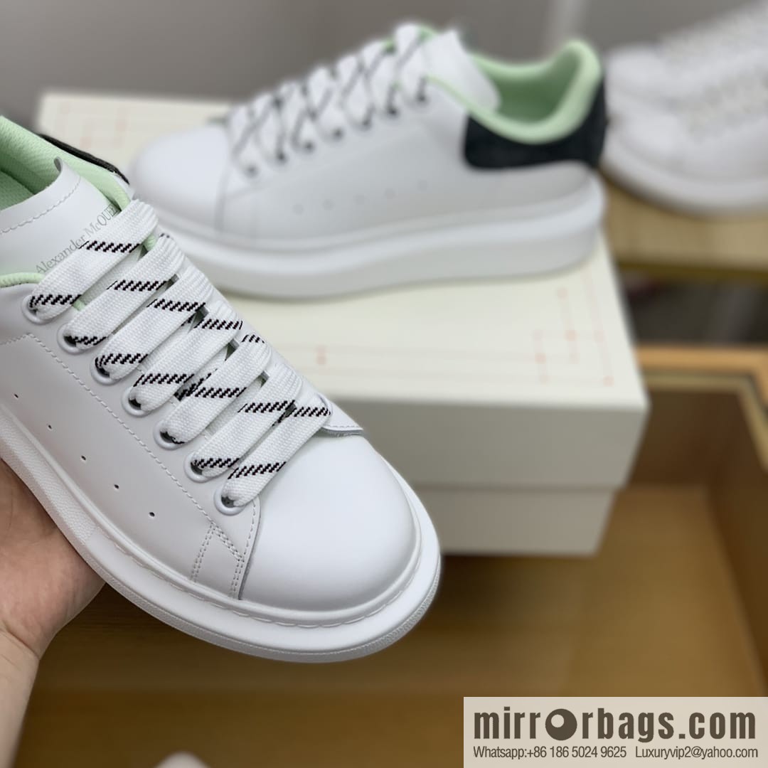 Alexander McQueen, Unisex sneakers made of calfskin