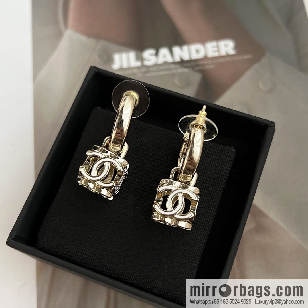 New Chanel c2 double c square stud earrings