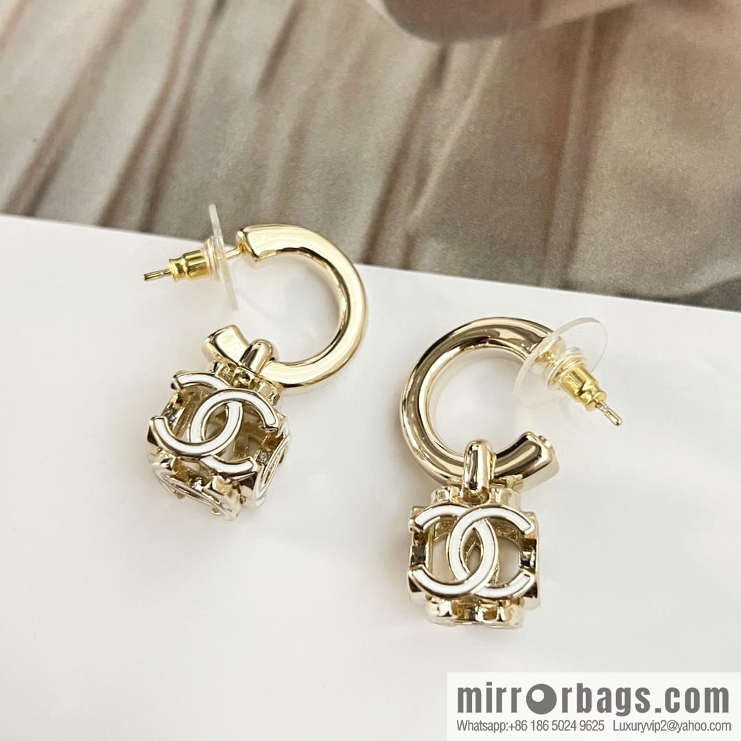 New Chanel c2 double c square stud earrings