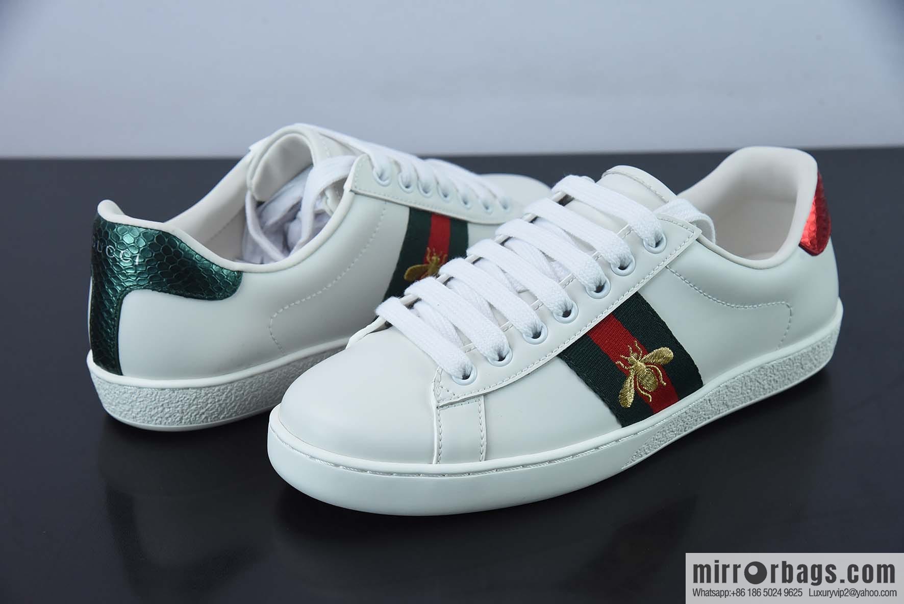 Gucci Gucci white shoes series, classic little bee low-top casual board shoes