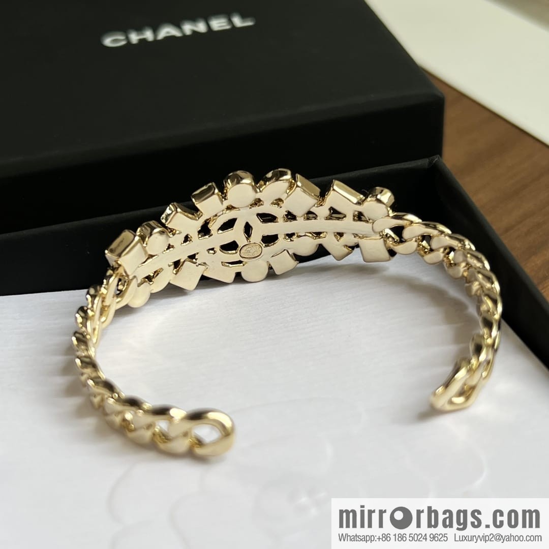 New ☑️ Chanel Double C Full Diamond Opening Bracelet