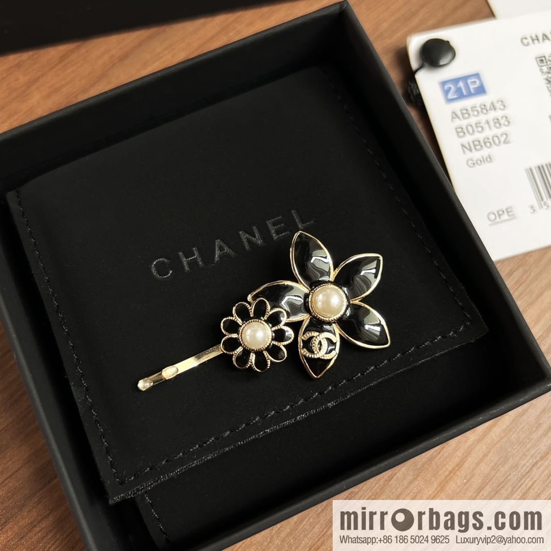 New ☑️ Chanel double c black flower hairpin hairpin