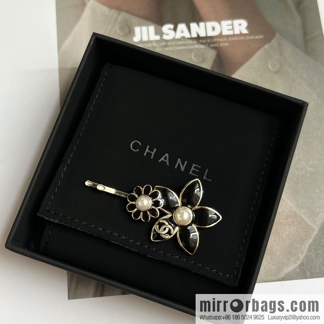 New ☑️ Chanel double c black flower hairpin hairpin