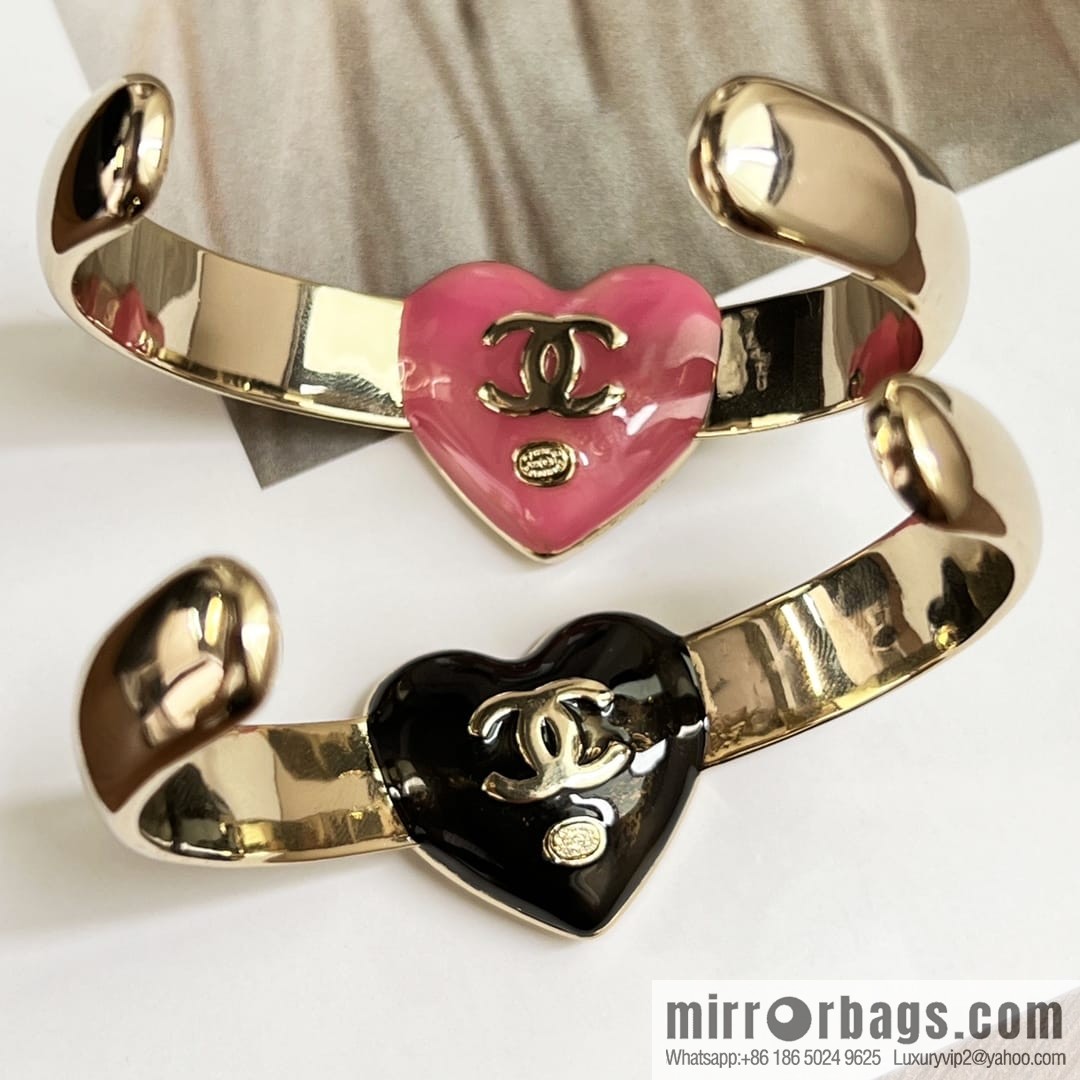 New ☑️ Chanel Double C Full Diamond Love Peach Heart Opening Bracelet