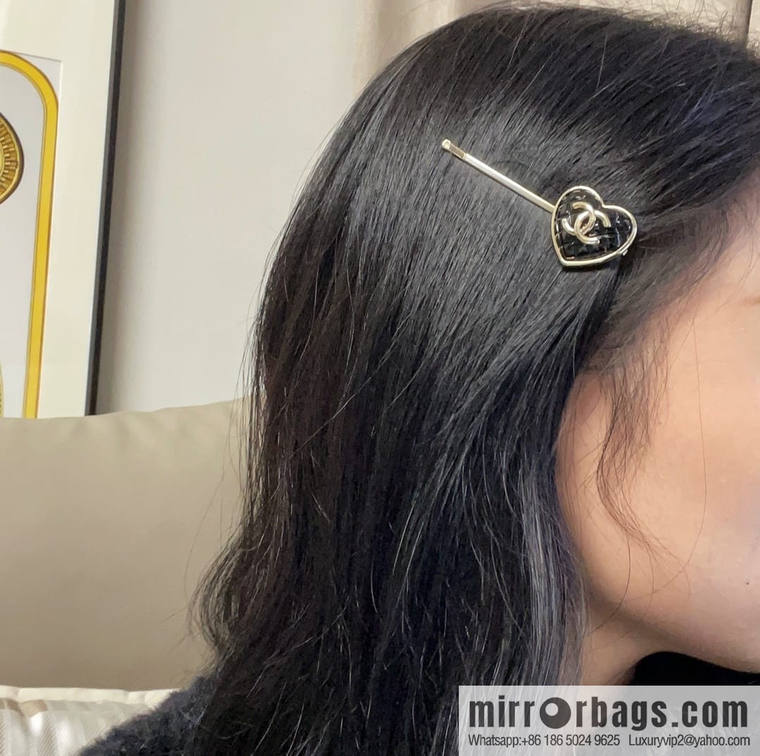 New ☑️ Chanel double c peach heart love hairpin hairpin