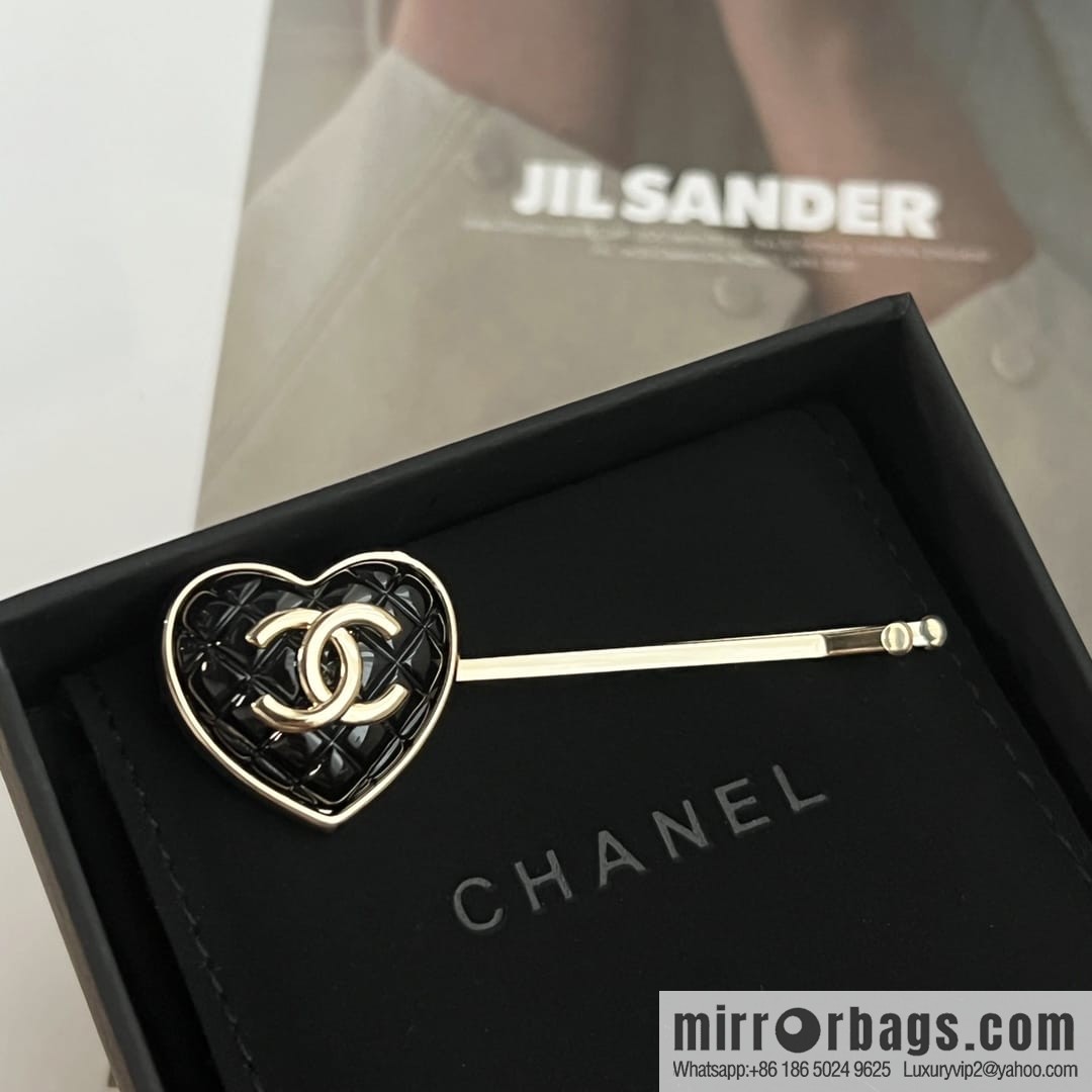 New ☑️ Chanel double c peach heart love hairpin hairpin
