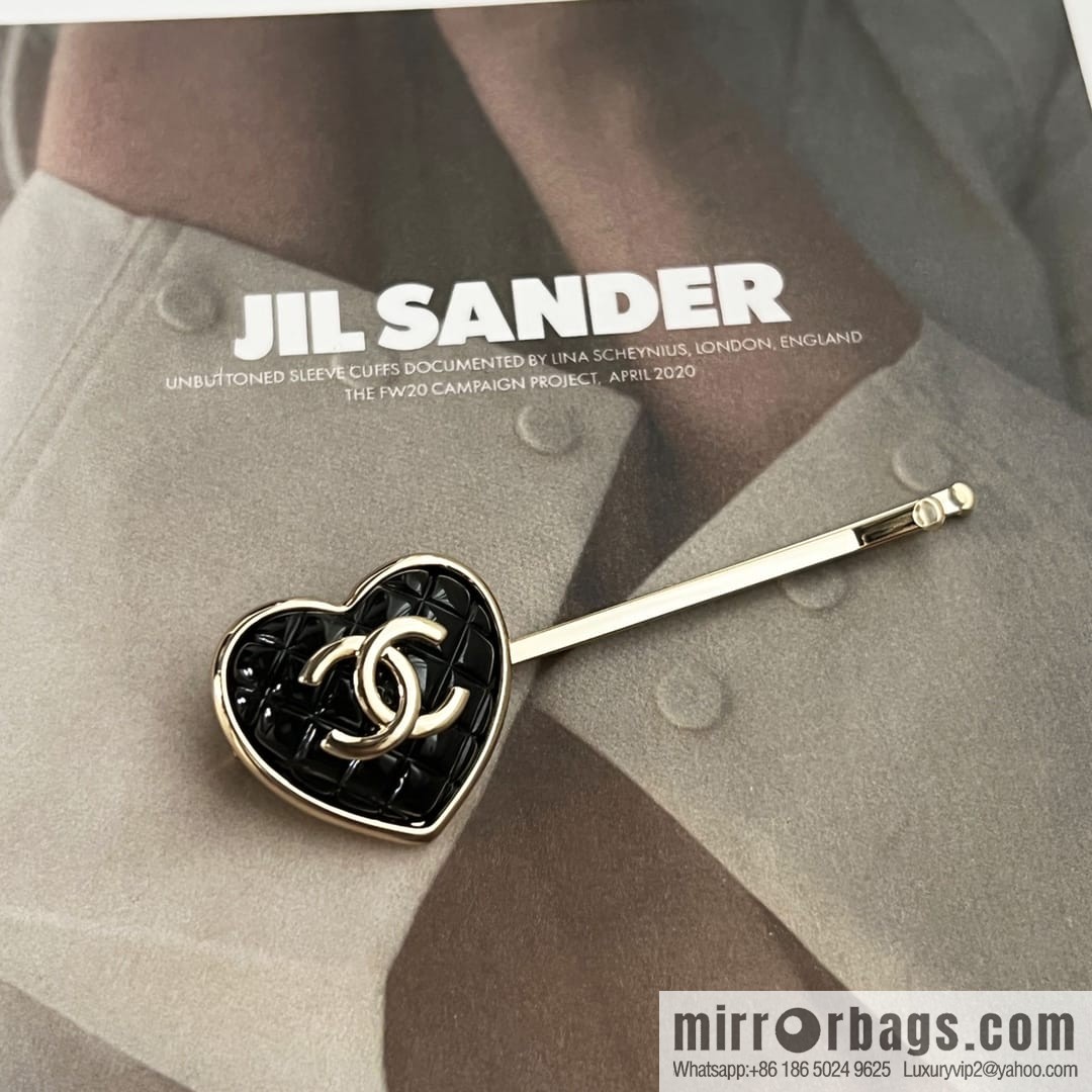 New ☑️ Chanel double c peach heart love hairpin hairpin