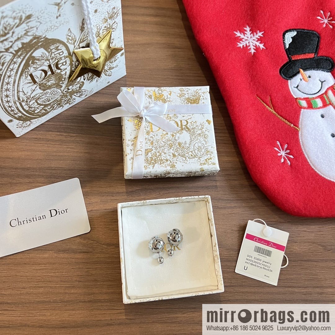 ☑️Dior silver mirror star stud earrings