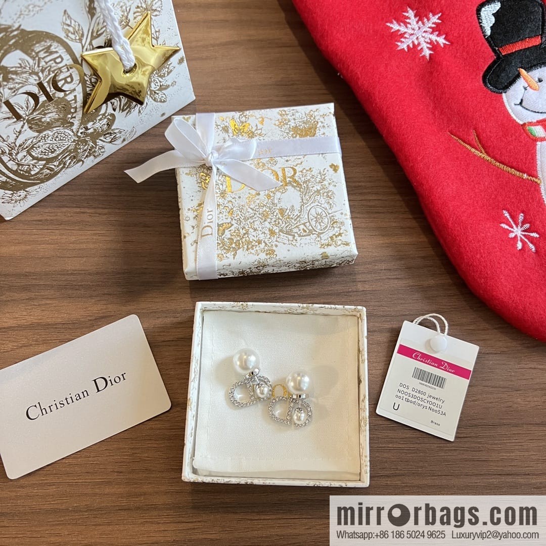 ☑️Dior silver pearl CD stud earrings