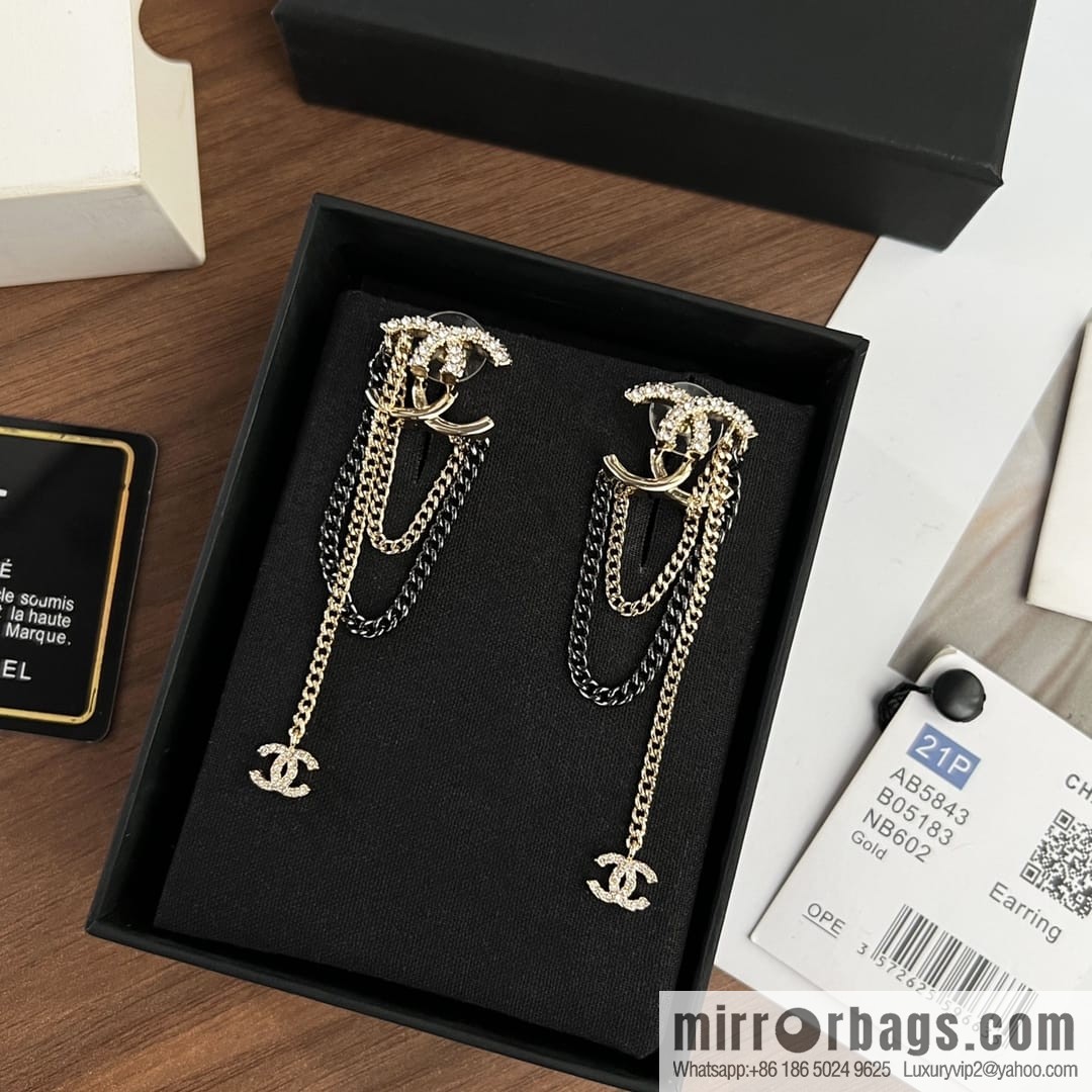 New ☑️ Chanel double c fringed stud earrings