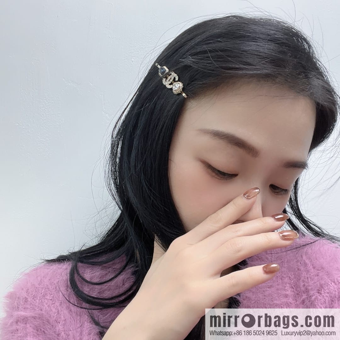 New ☑️ Chanel double c hairpin hairpin