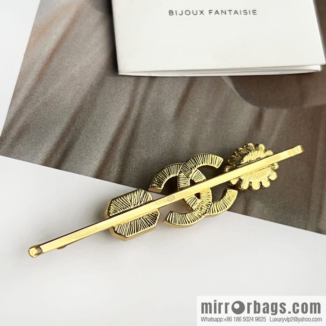 New ☑️ Chanel double c hairpin hairpin