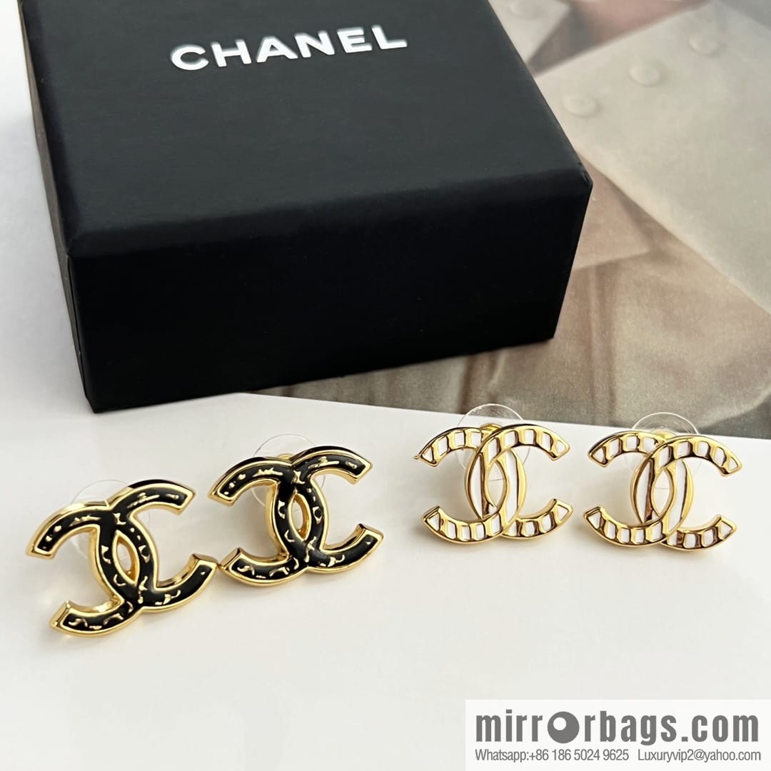 New ☑️ Chanel c1 double c white wavy black gold edge stud earrings