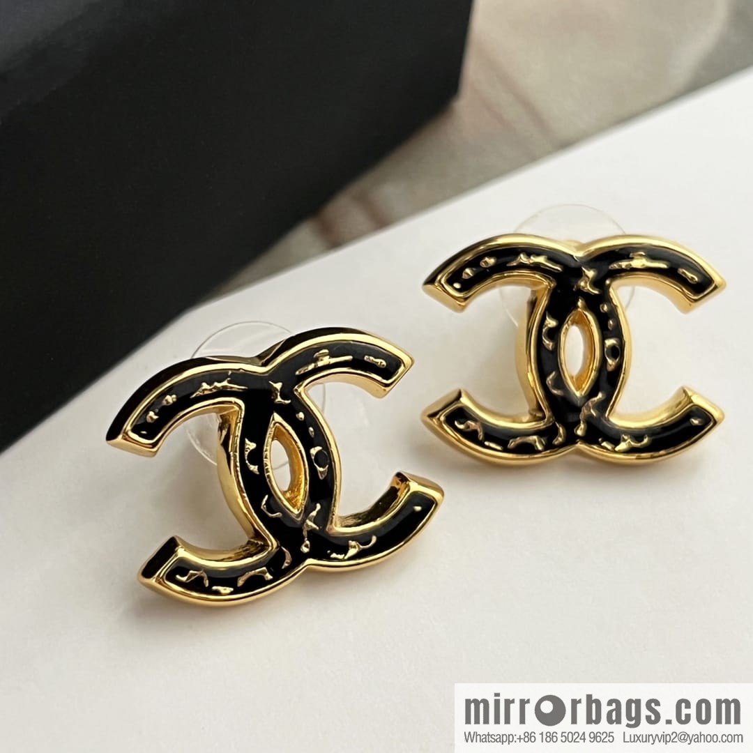 New ☑️ Chanel c1 double c white wavy black gold edge stud earrings