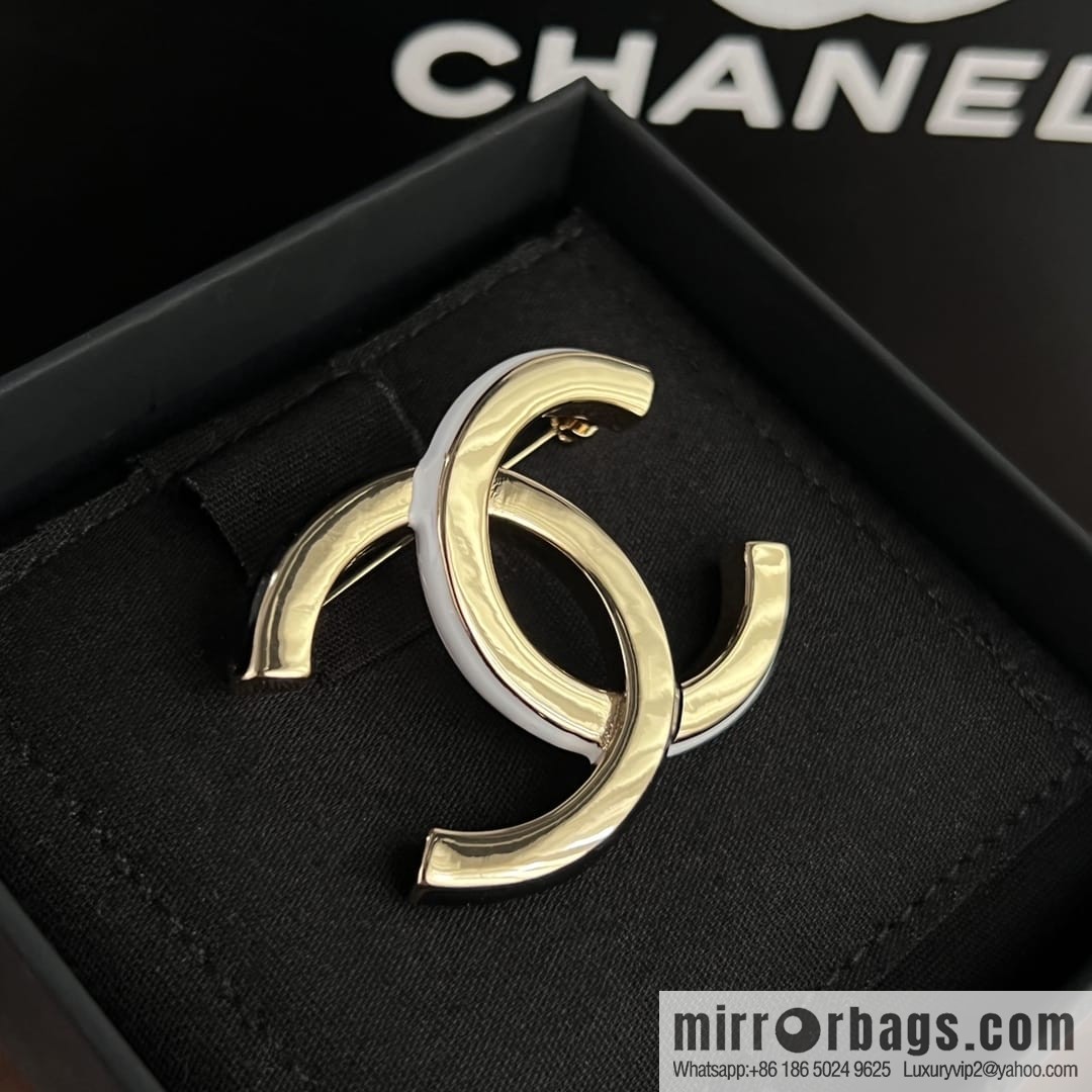 New ☑️ Chanel double c black and white smooth brooch