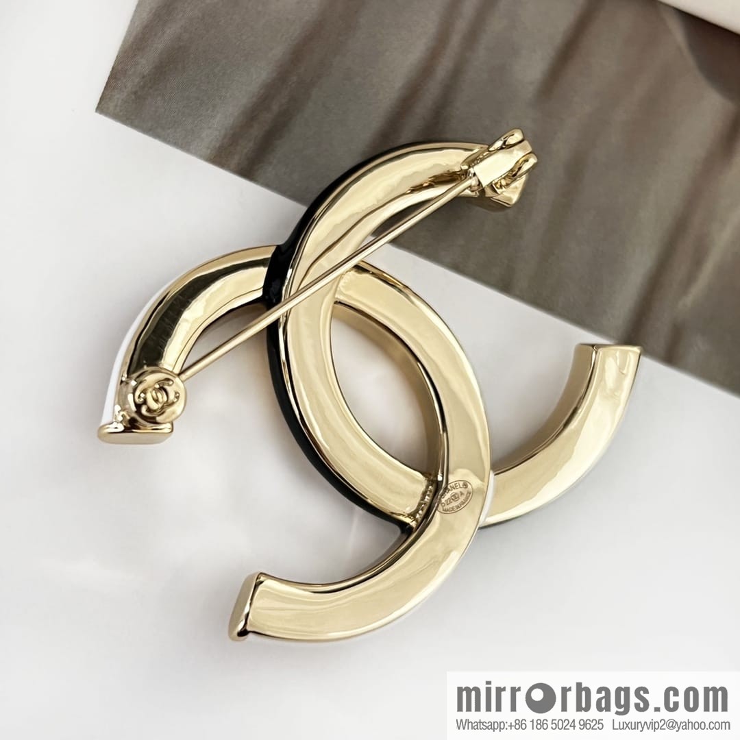 New ☑️ Chanel double c black and white smooth brooch