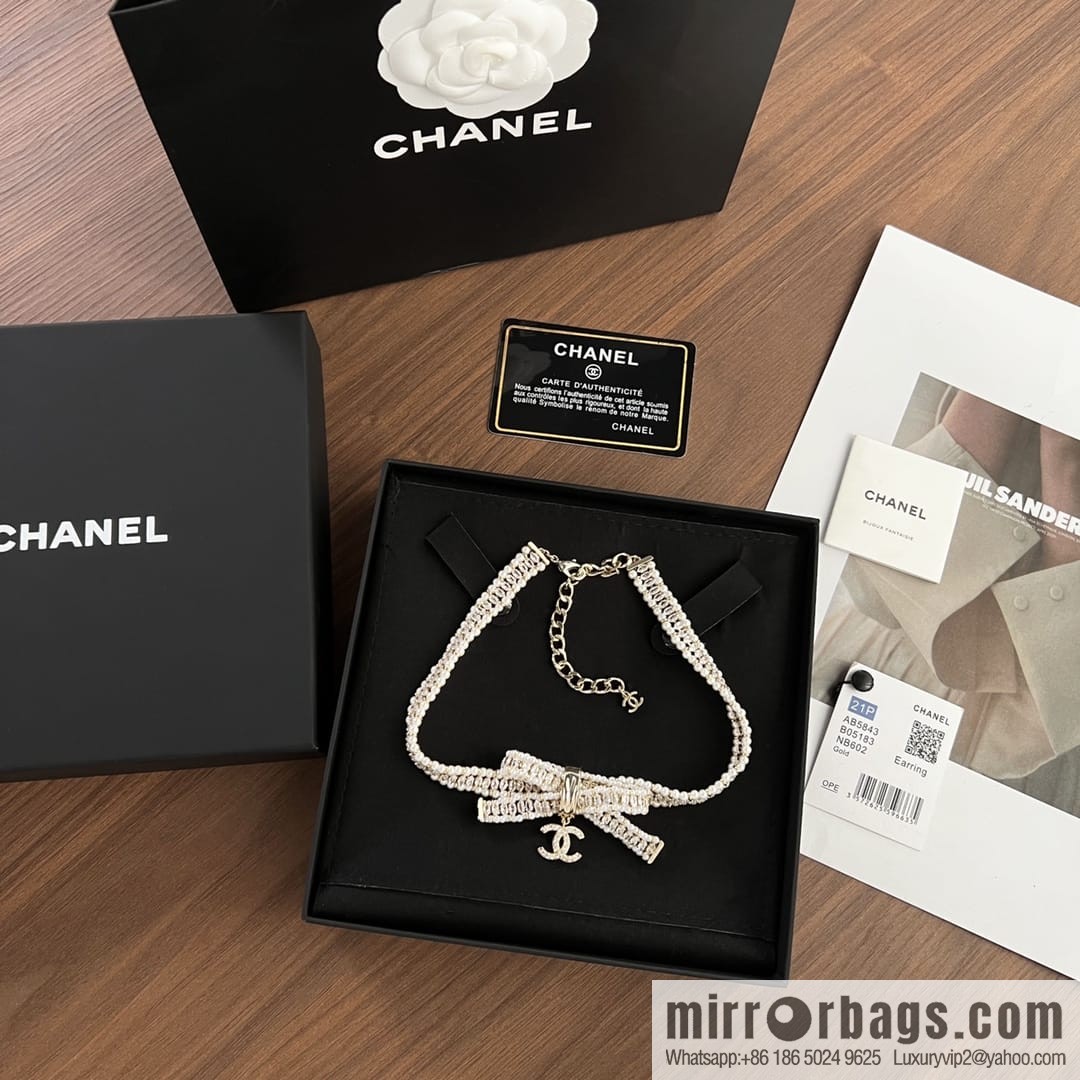 New ☑️ Chanel Double C Bow Pearl Necklace