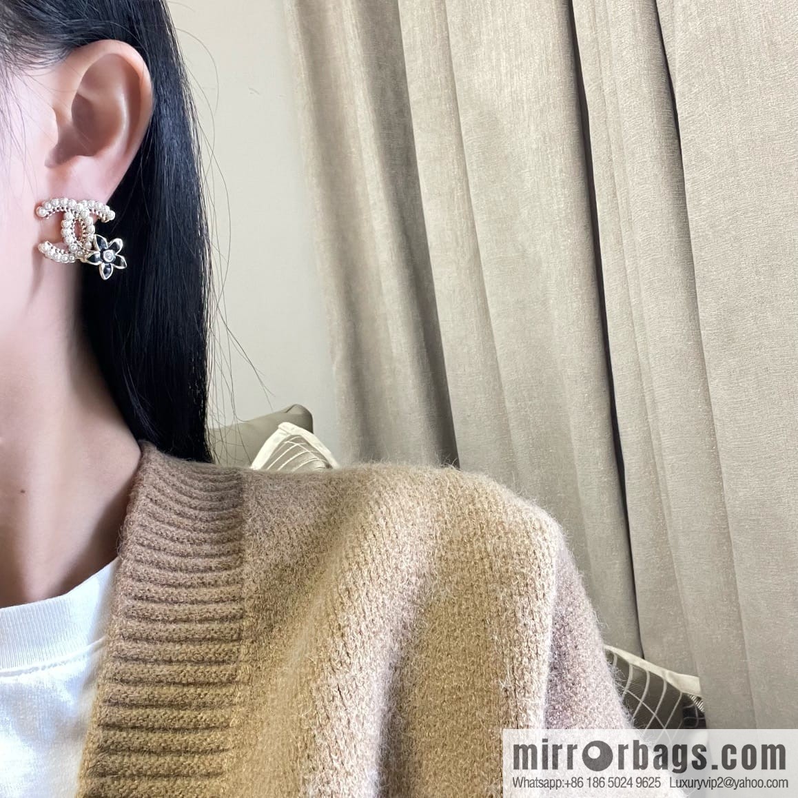 New ☑️ Chanel c1 double c pearl black camellia stud earrings