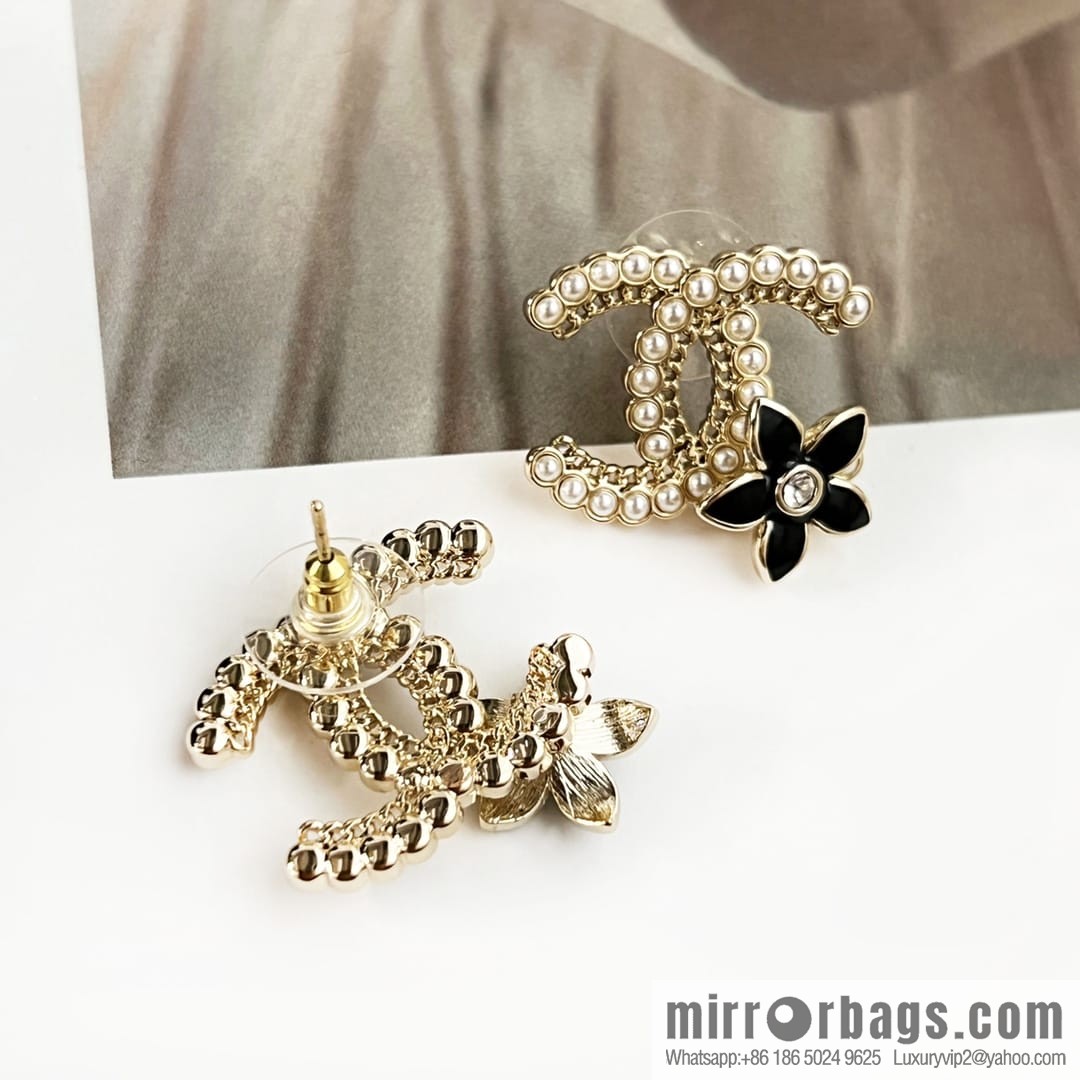 New ☑️ Chanel c1 double c pearl black camellia stud earrings
