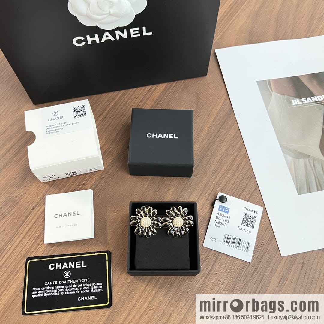 New ☑️ Chanel c1 double c black camellia stud earrings